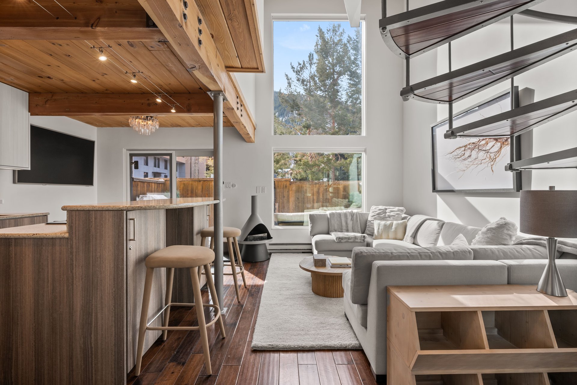 Stunning Townhome in the Heart of Downtown