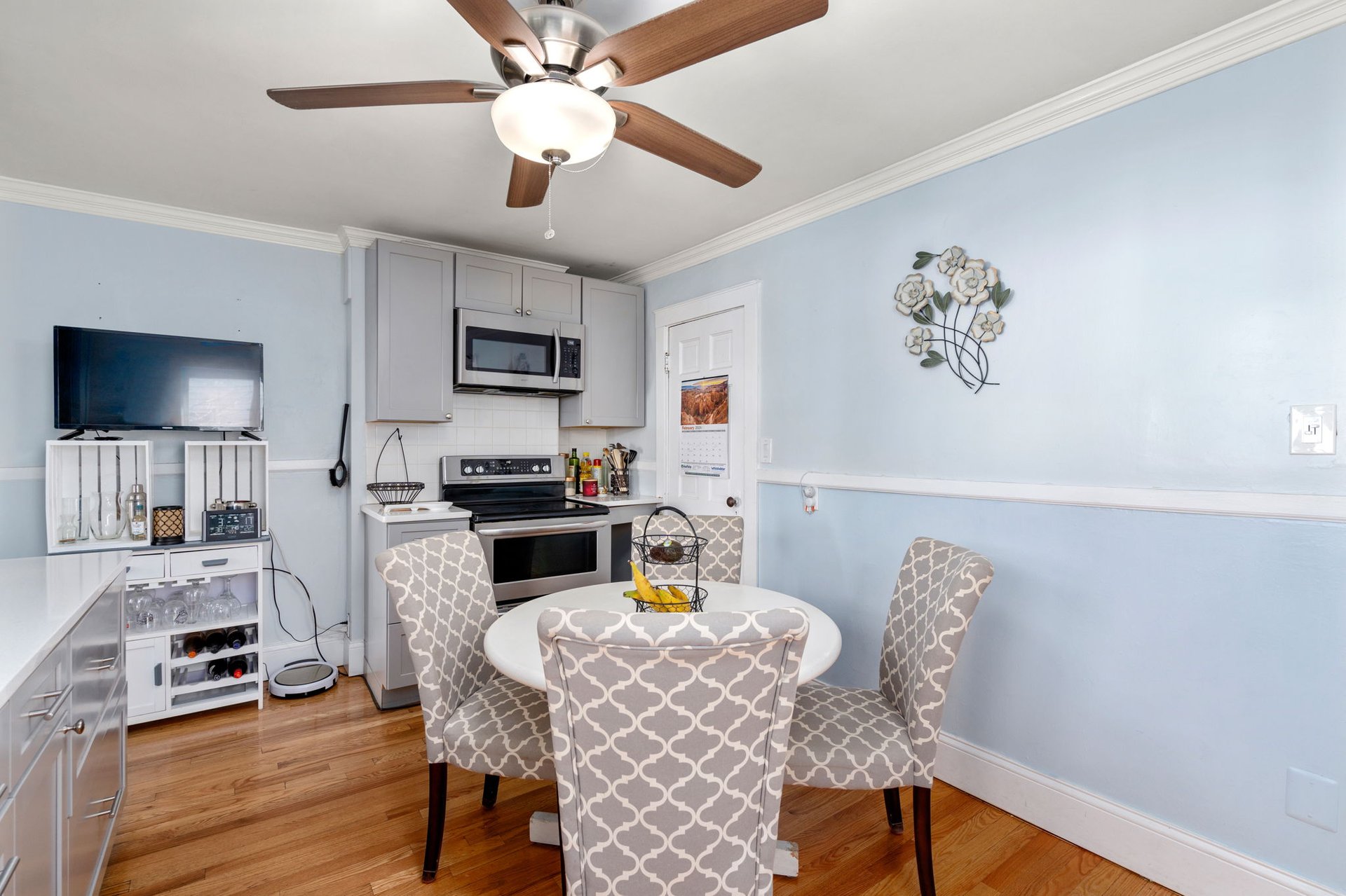 50-52 Whiton Ave