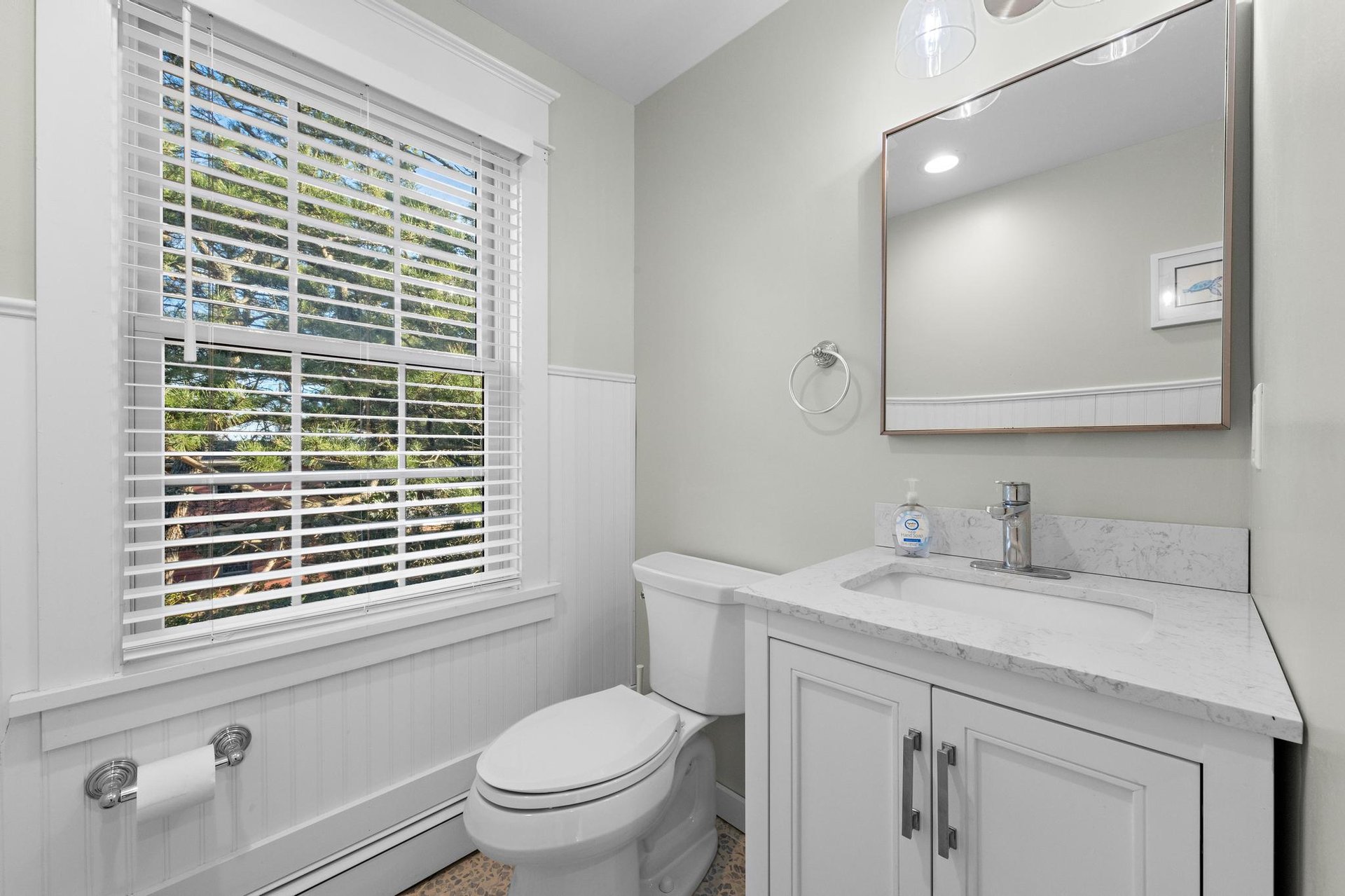 112 8th Street Beach Haven w/Cottage