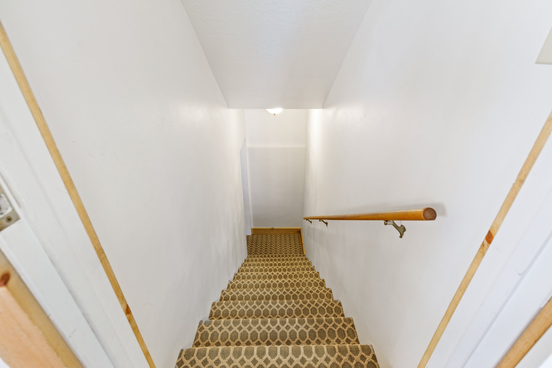 94 HILLSIDE WAY