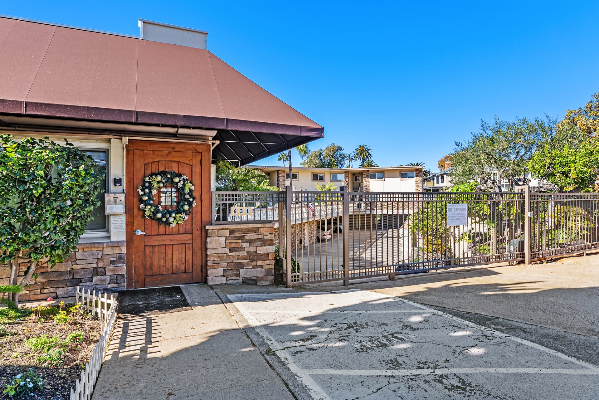 631 Cliff Dr.