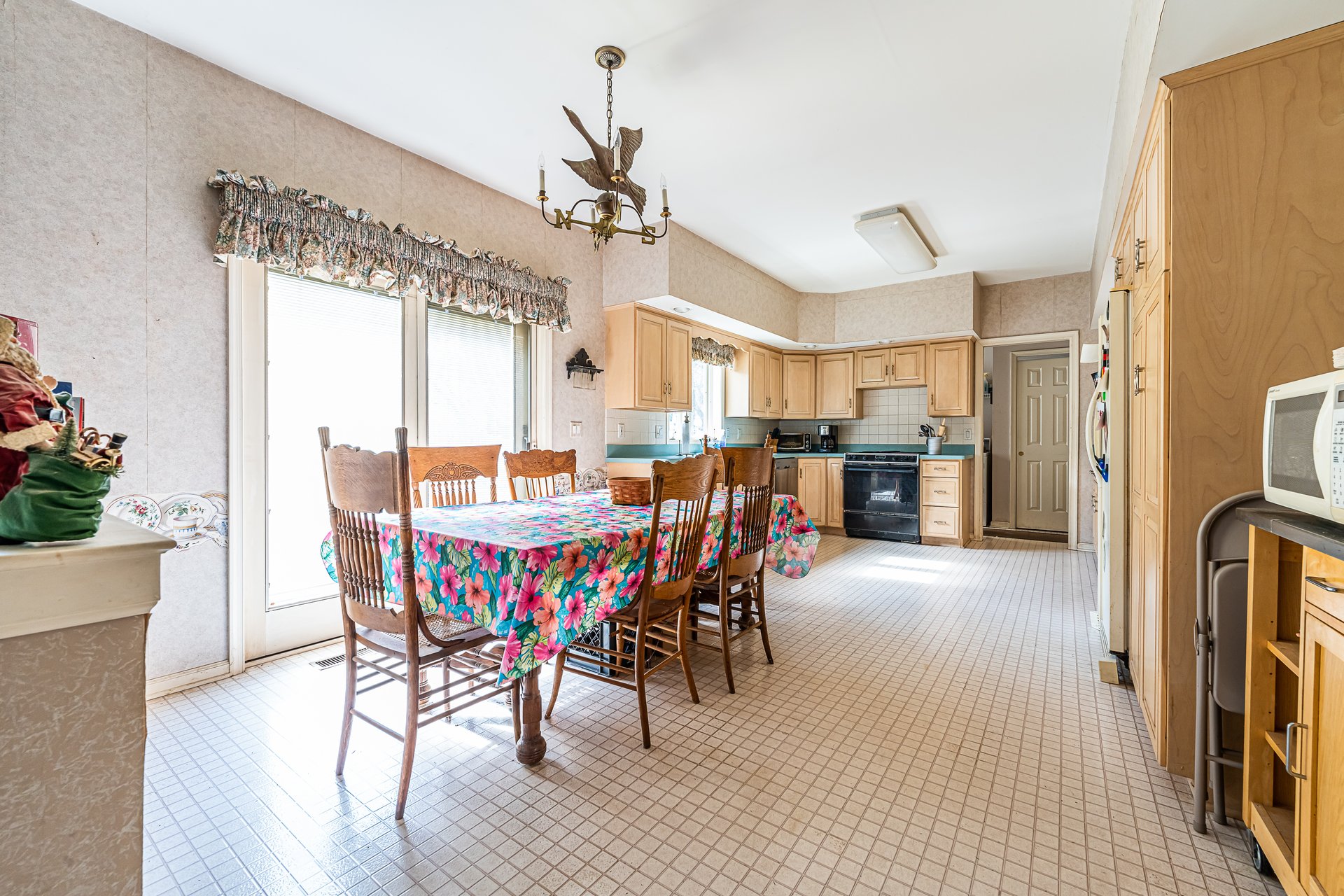5220 Rosewood Drive