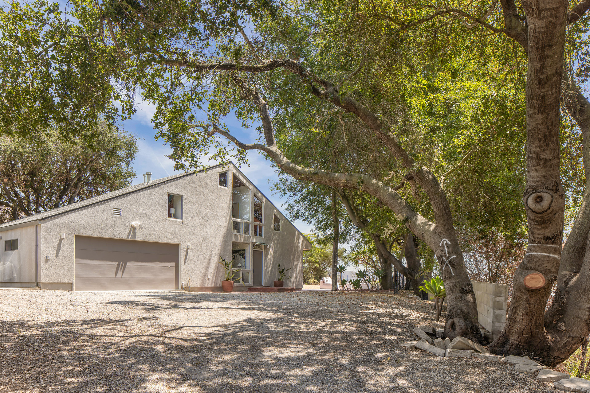 2370 Live Oak Meadows Rd