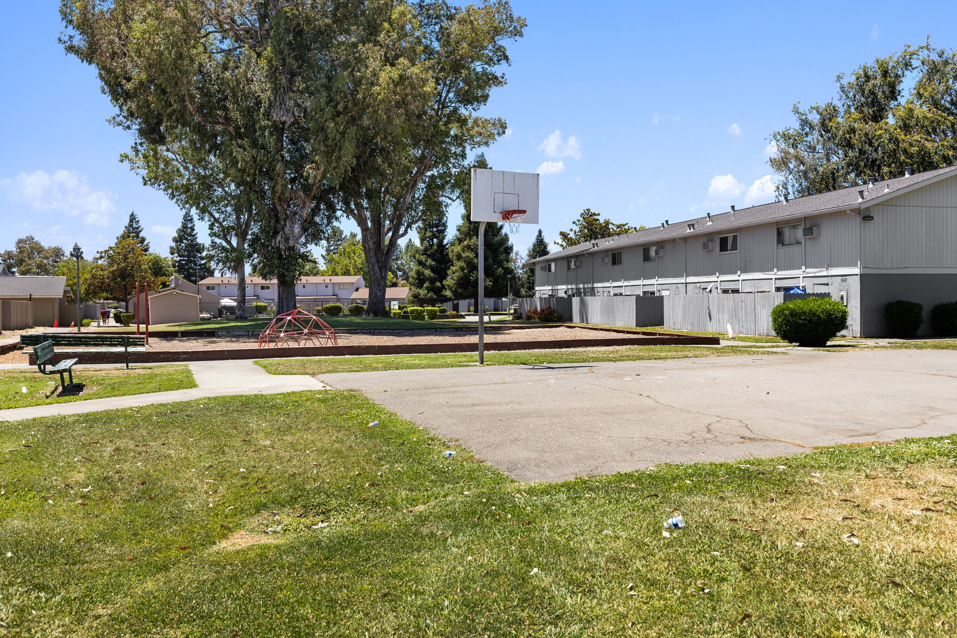 200 Del Luz Ct