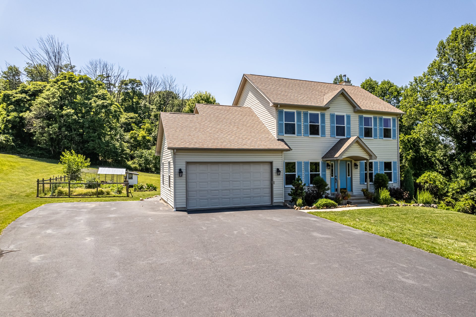 3892 Beeline Drive