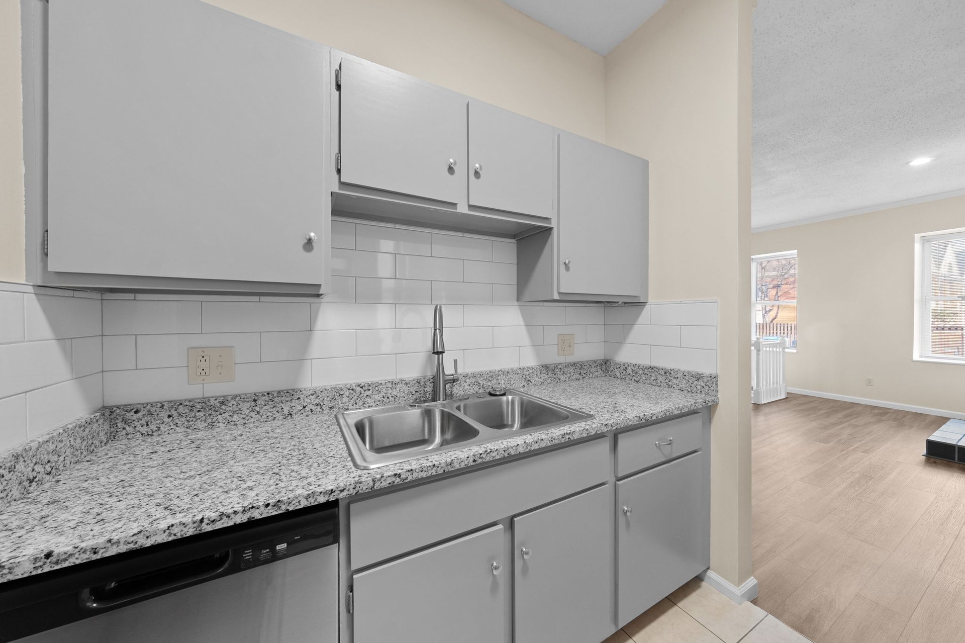 4319 Lindell Blvd Unit #A
