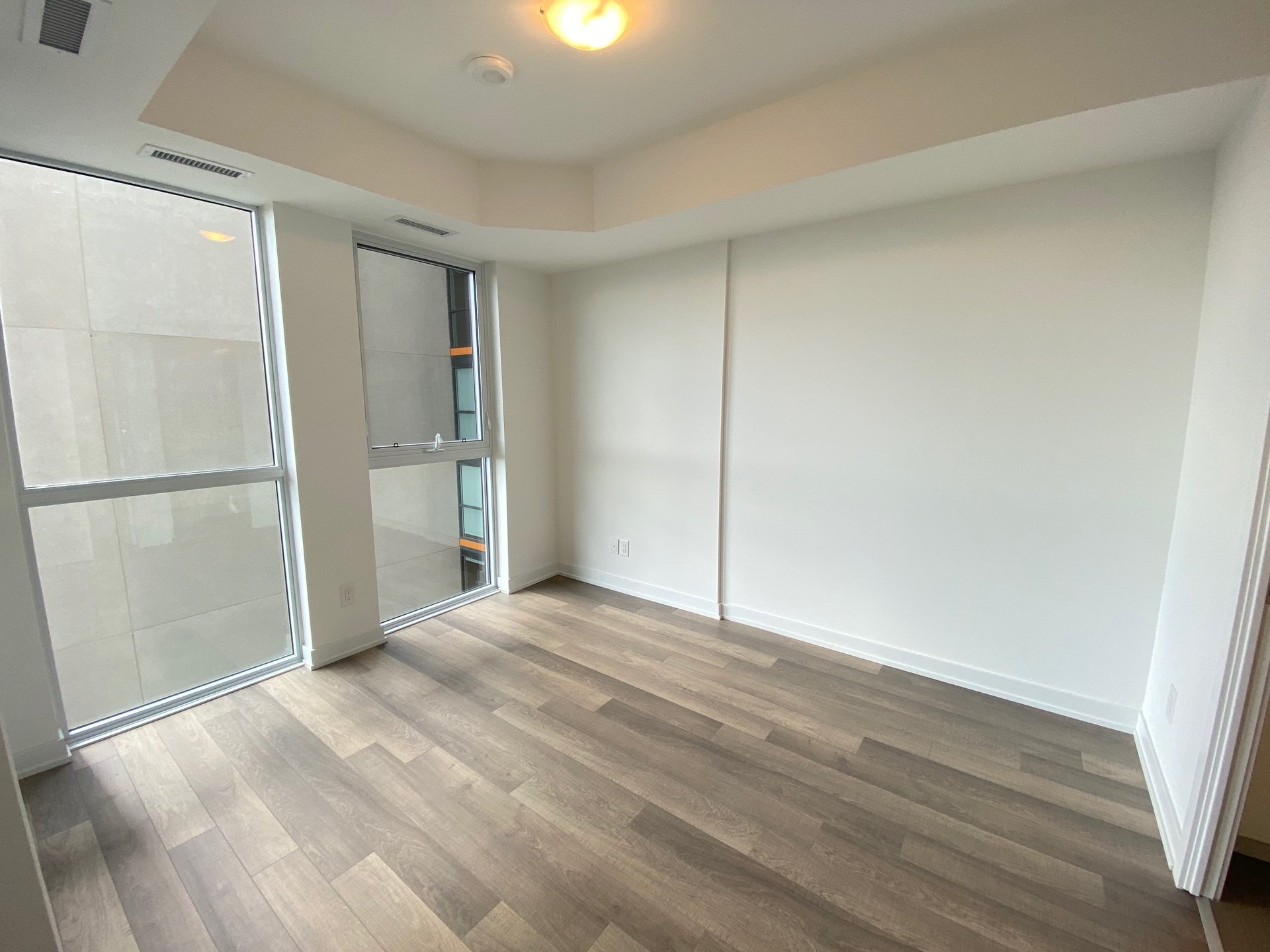 1603 Eglinton Avenue W 508