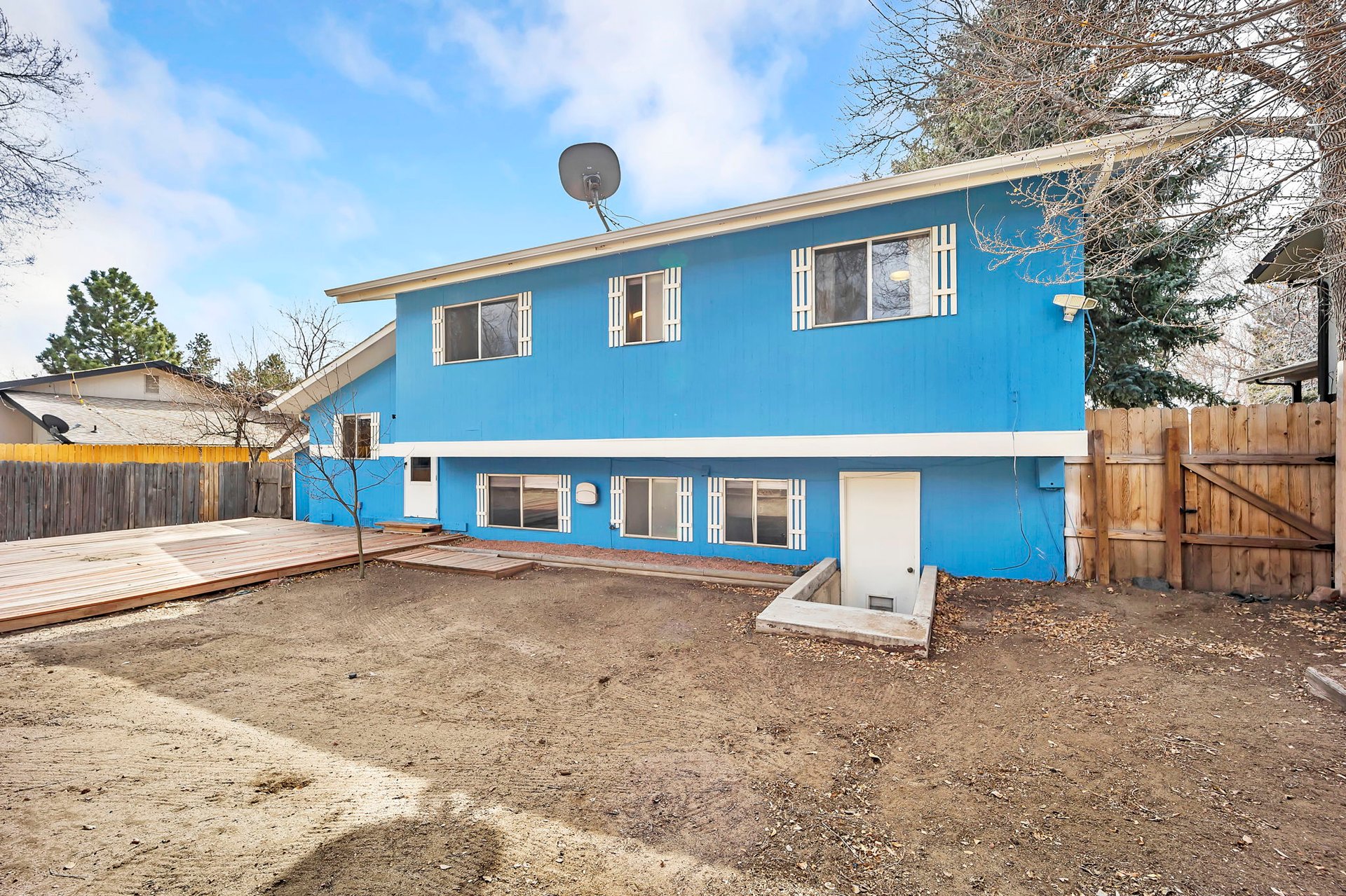 5109 Mira Loma Circle