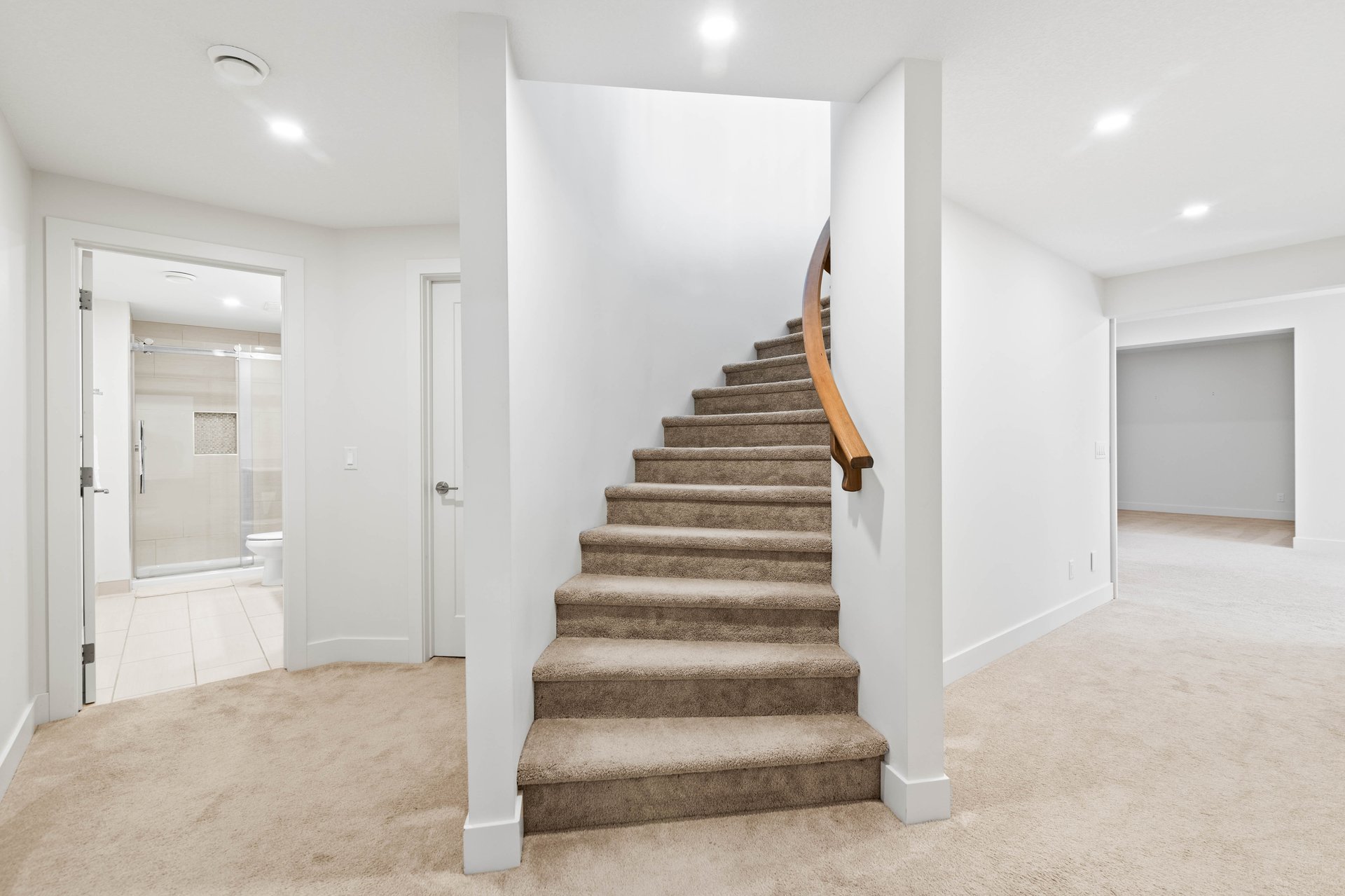 123 Wentworth Court SW