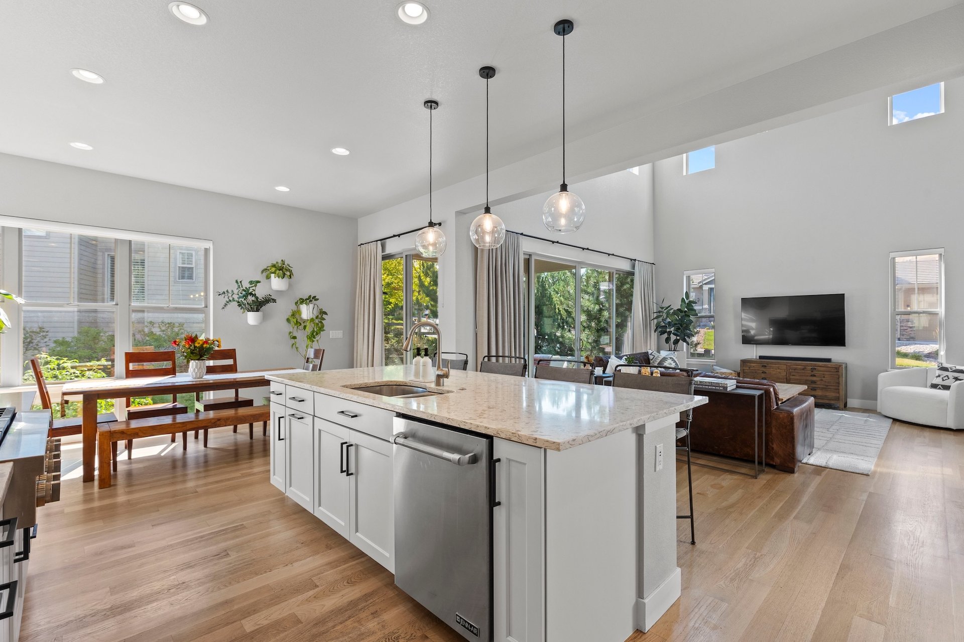 10424 Maplebrook Way
