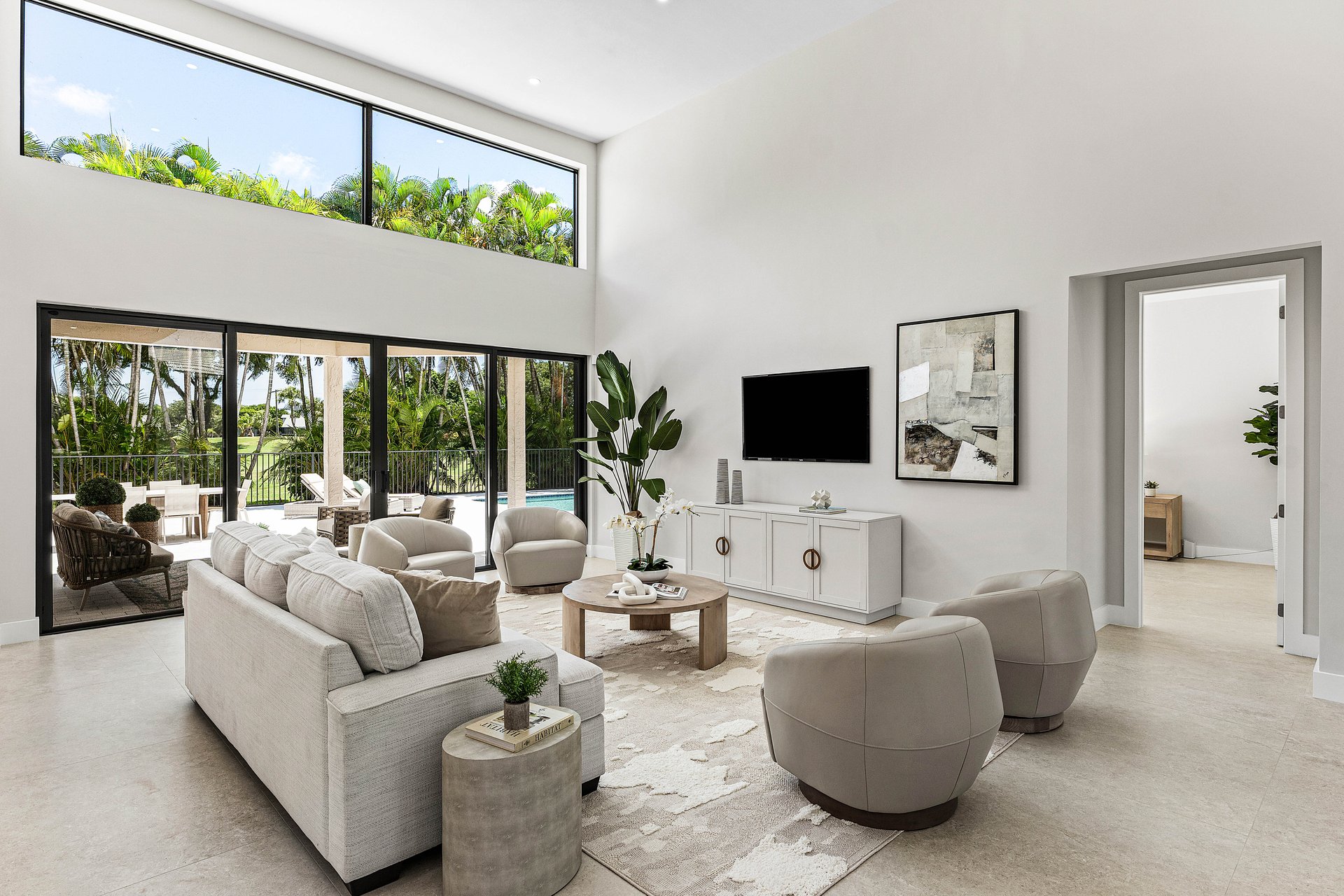 5323 Ascot Bend