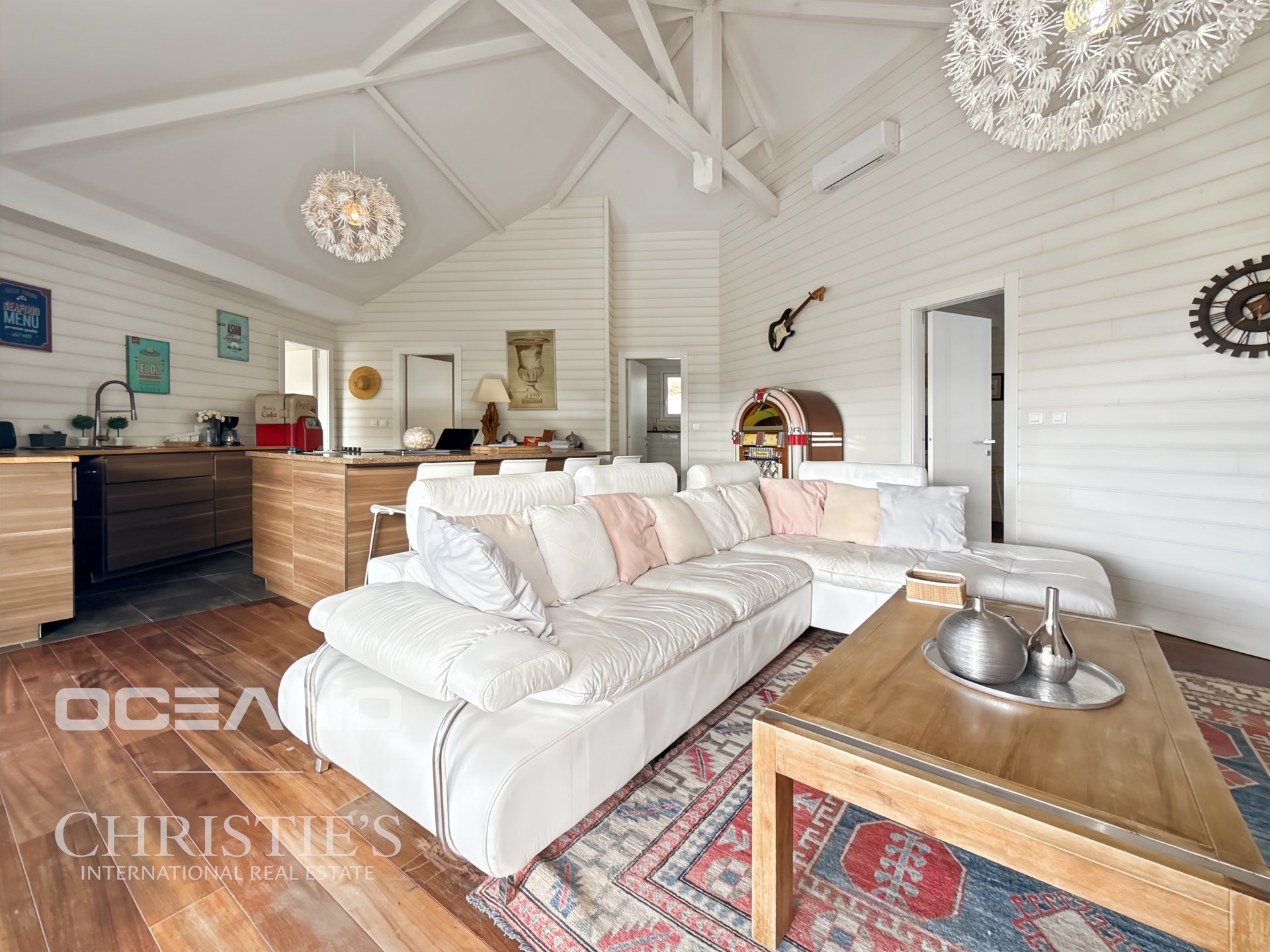 Real Estate Complex – 3 Villas + 1-Bedroom Apartment
