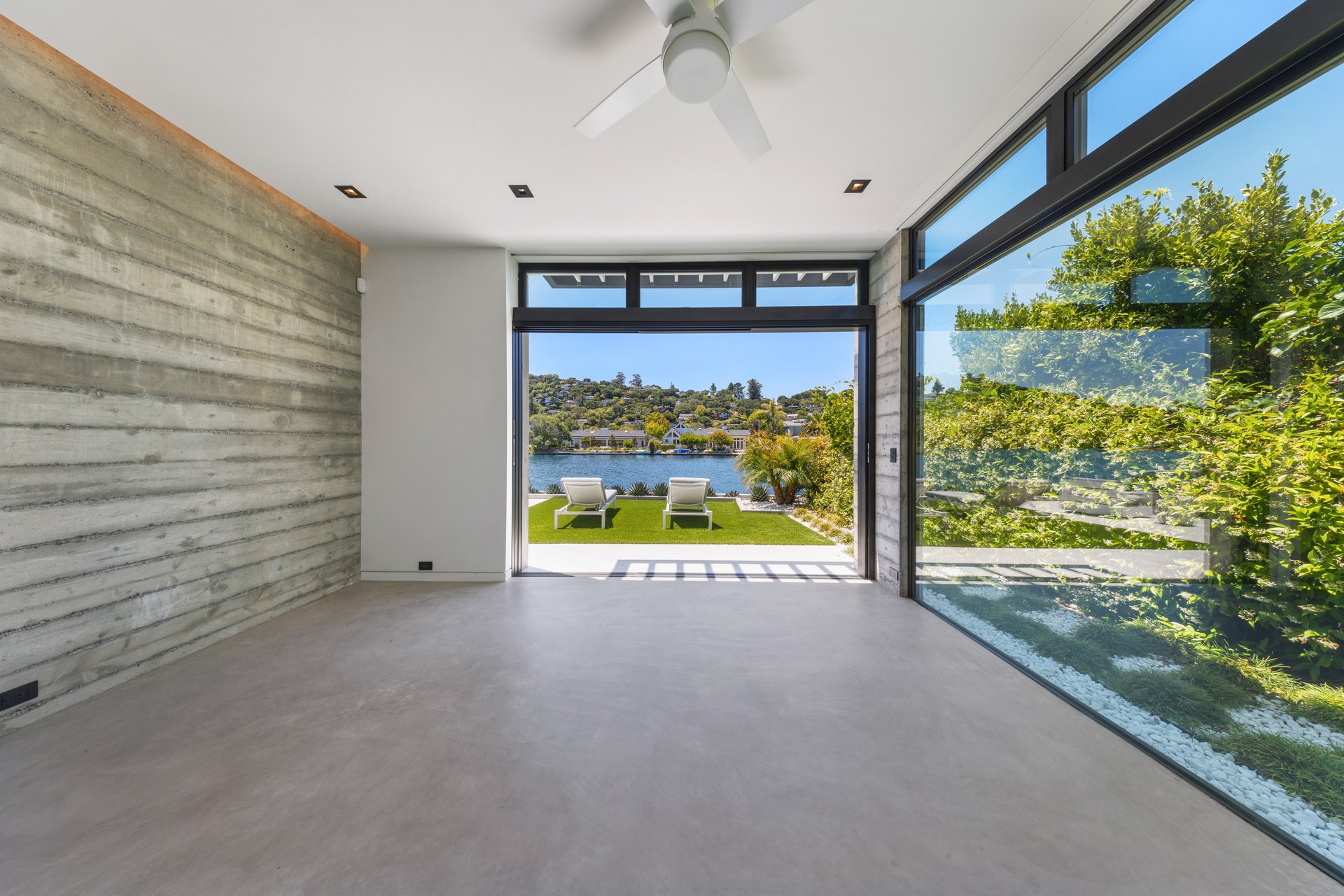 Contemporary Retreat on the Belvedere Lagoon