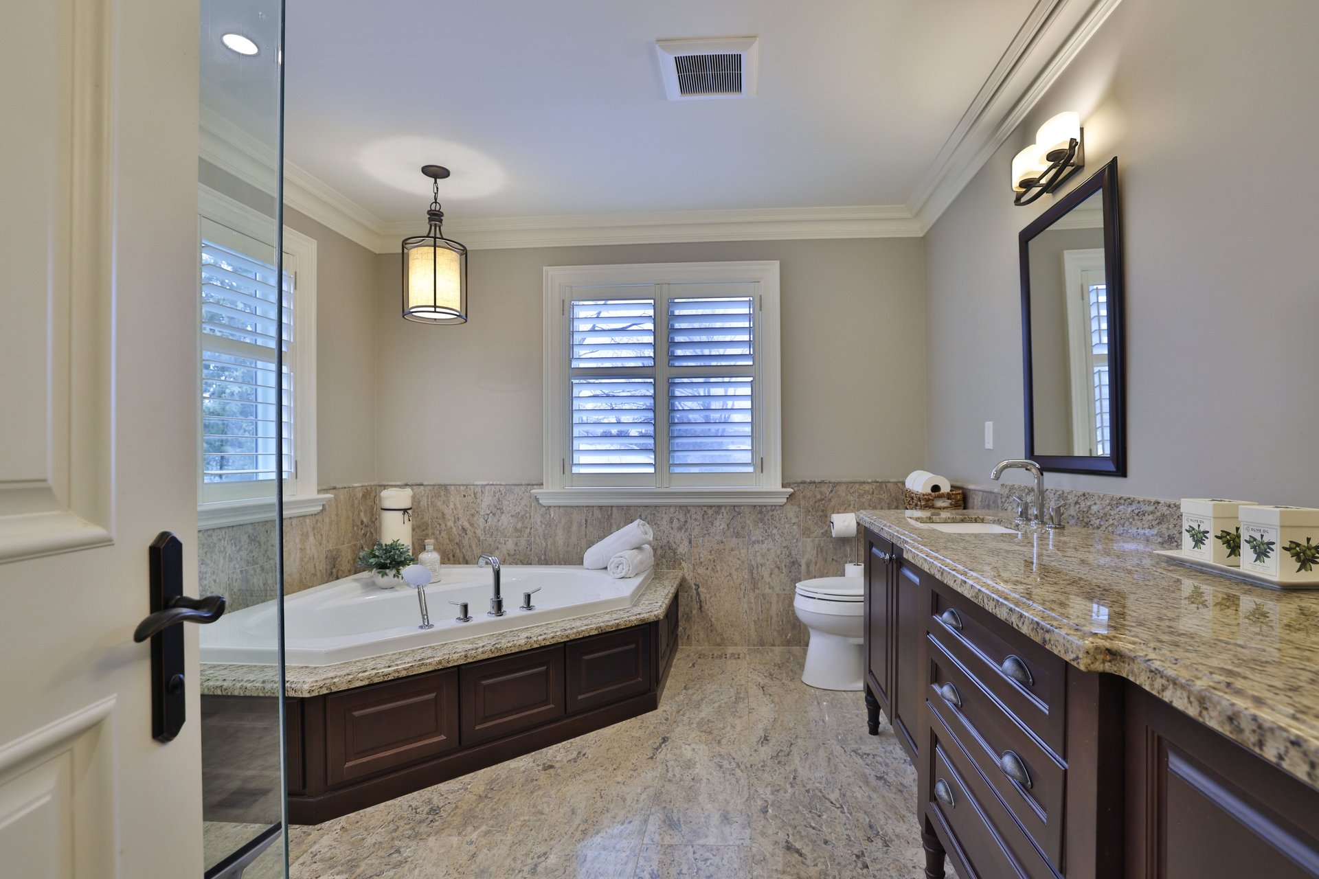 390 Seaton Drive, Oakville