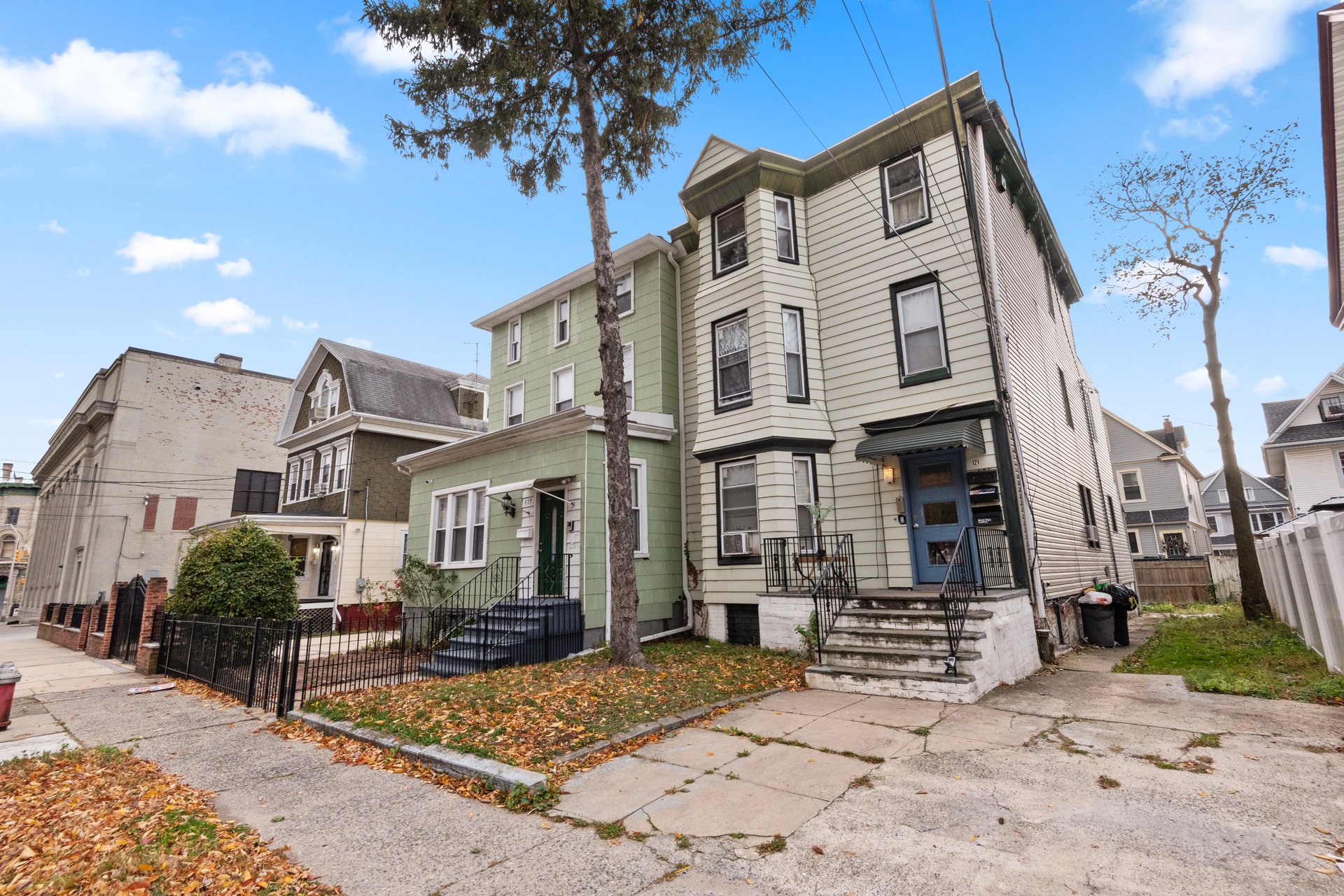 121 Lembeck Avenue