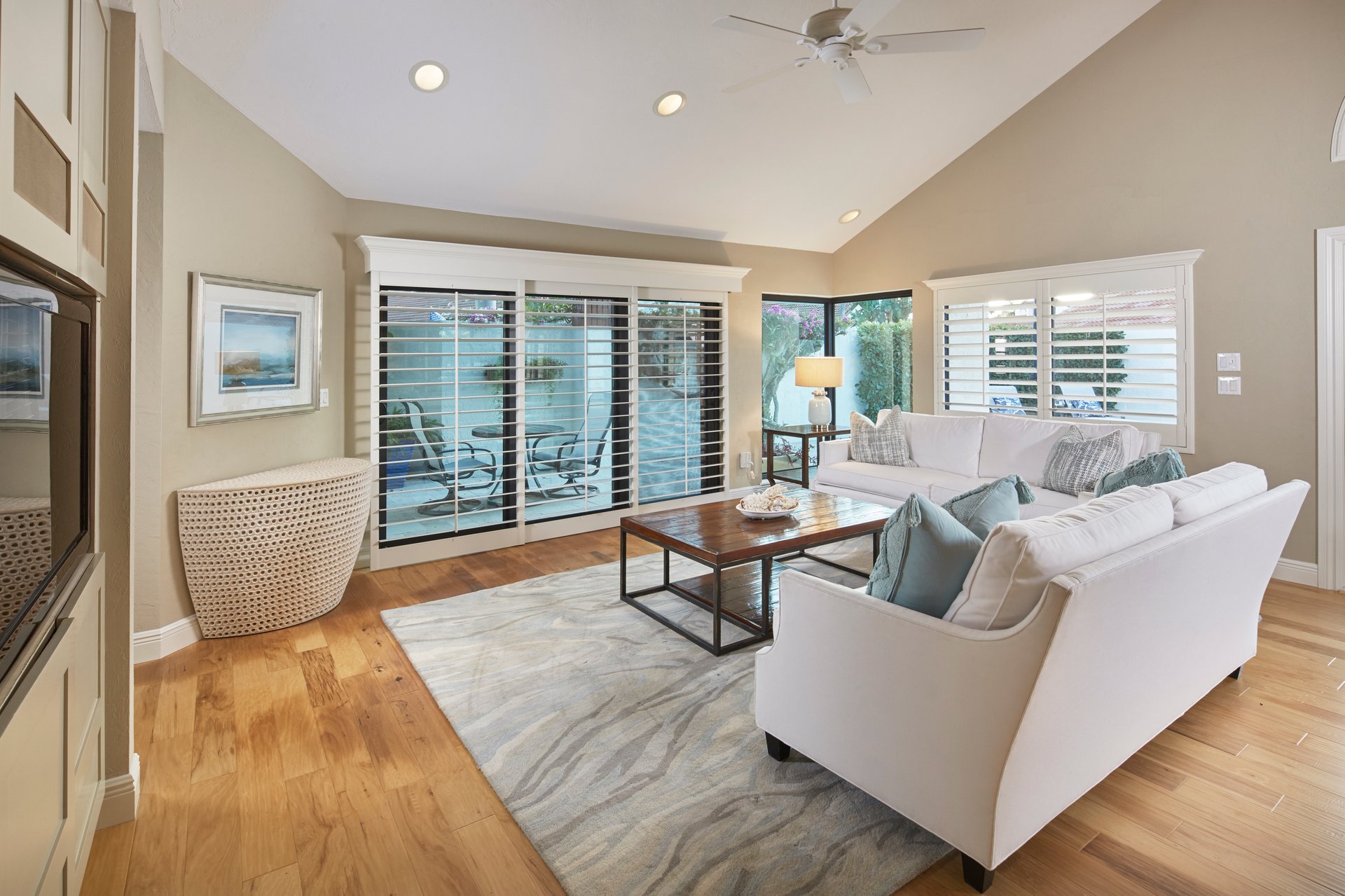 BAY VILLAS