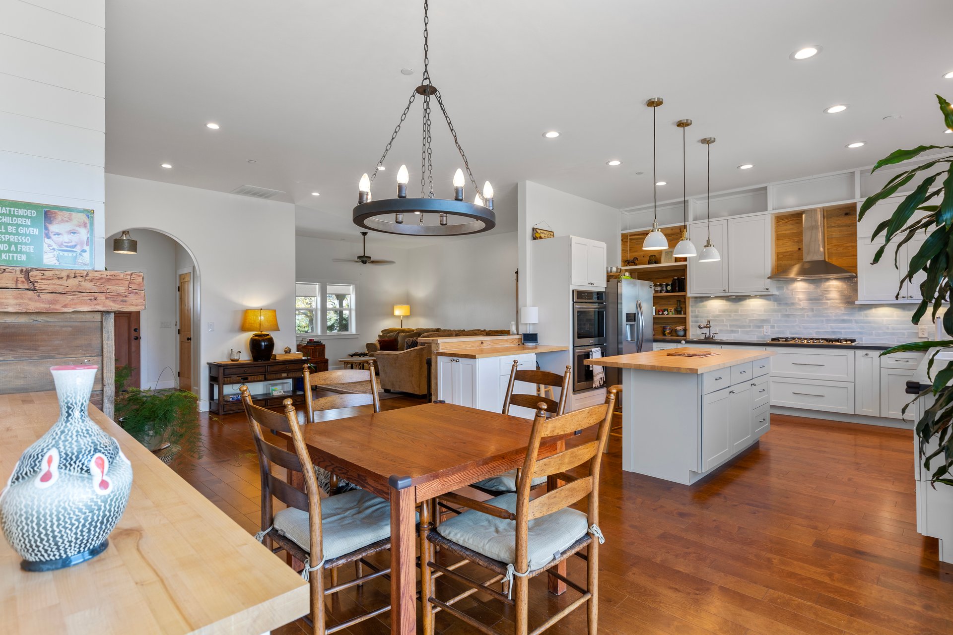 26501 Skyline Dr, Tehachapi, CA 93561 | Craftsman Home for Sale in Bear Valley Springs