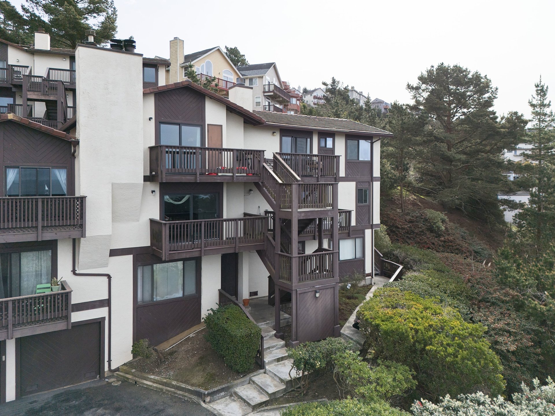 504 Monterey Road 10