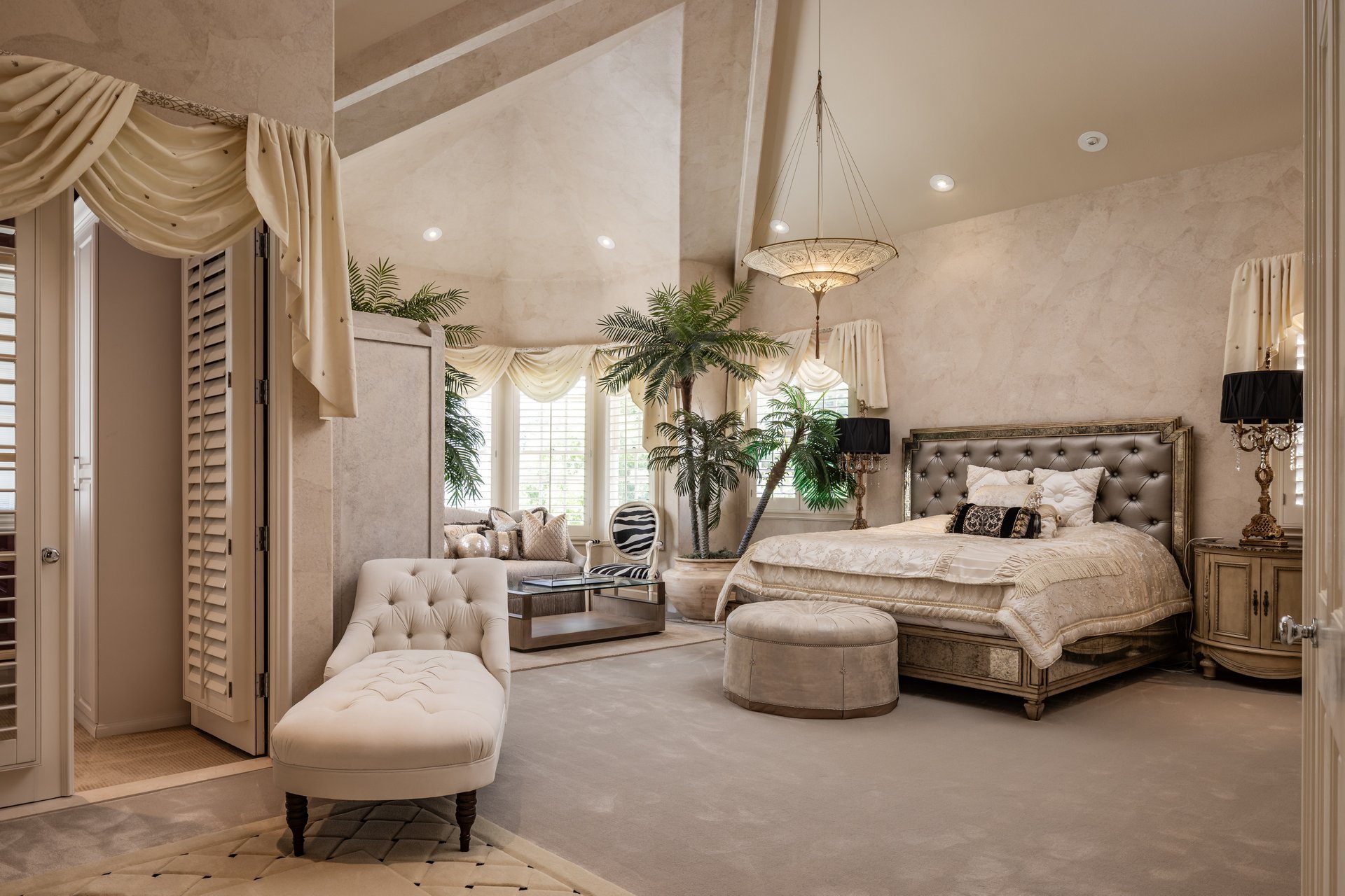 3 Weybridge Court