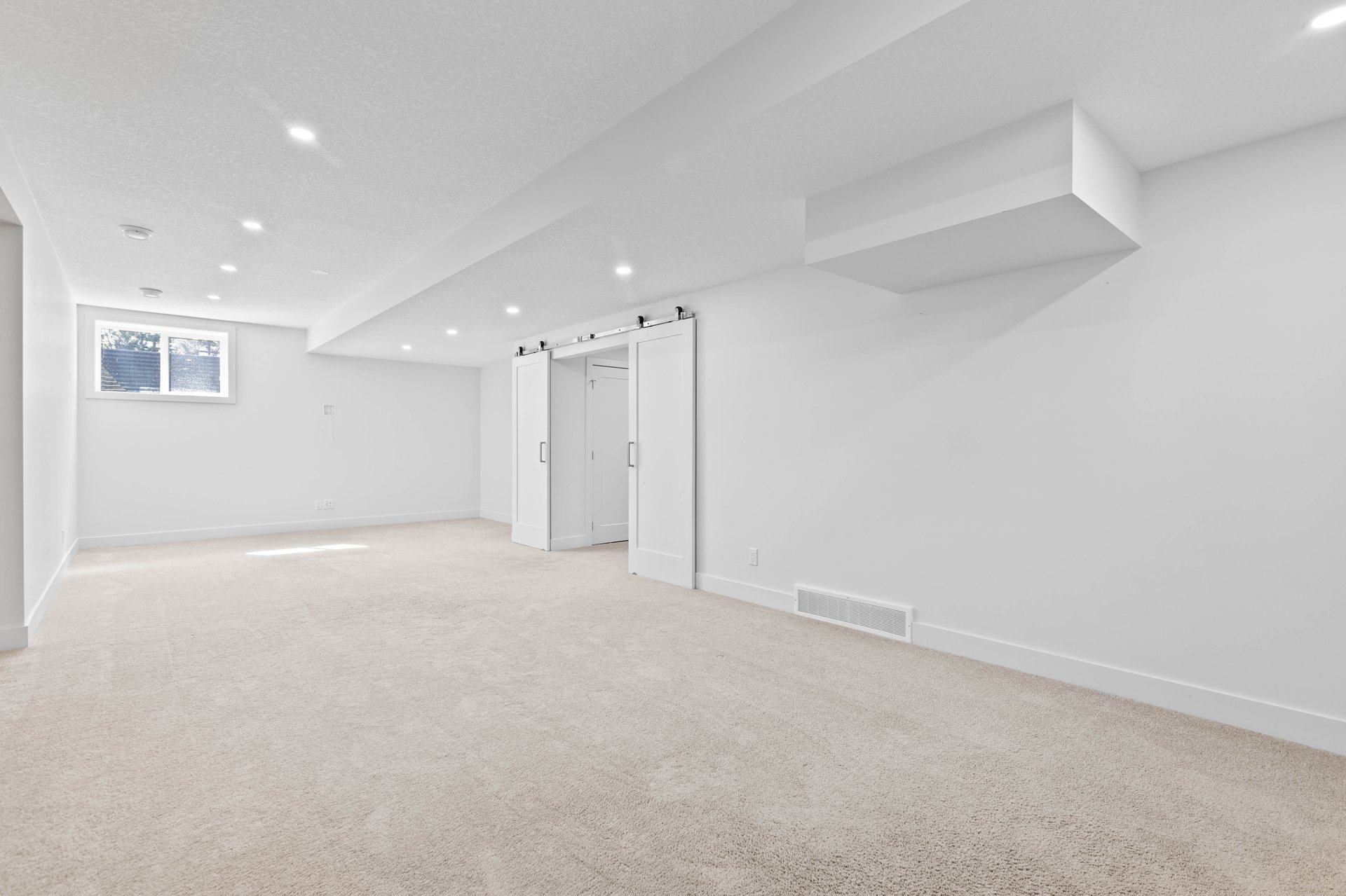 123 Wentworth Court SW