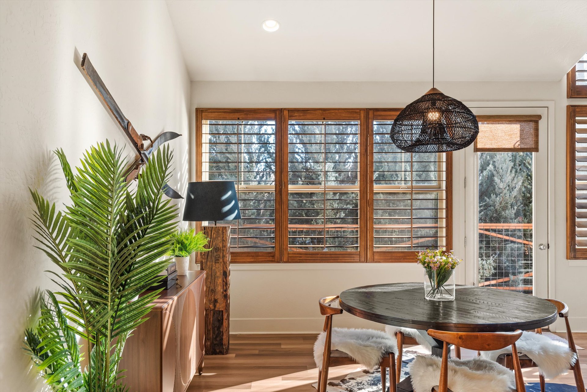 Bright and Stylish Townhome in the Heart of Willits