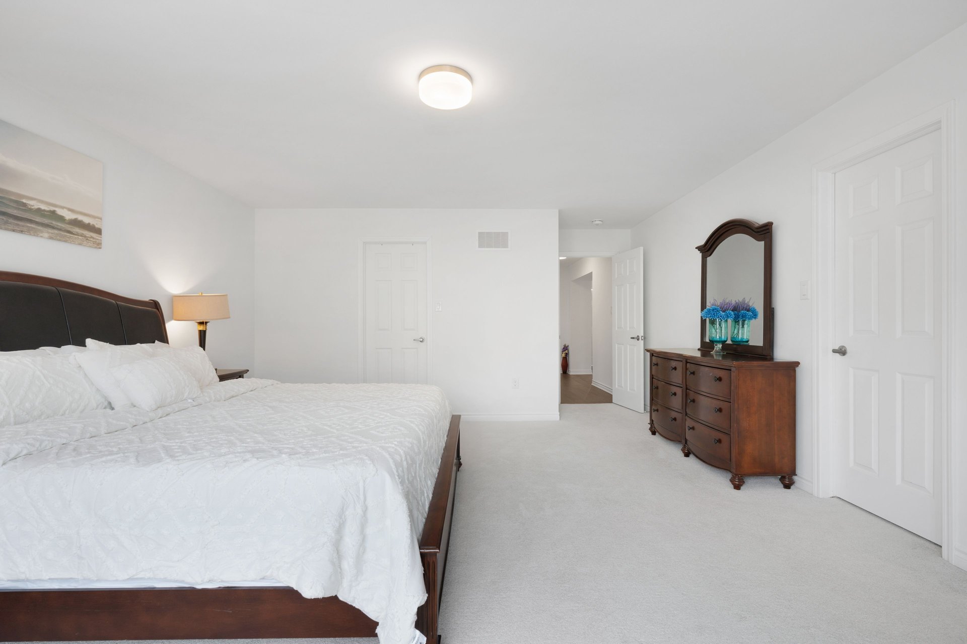 541 Kennedy Circle W