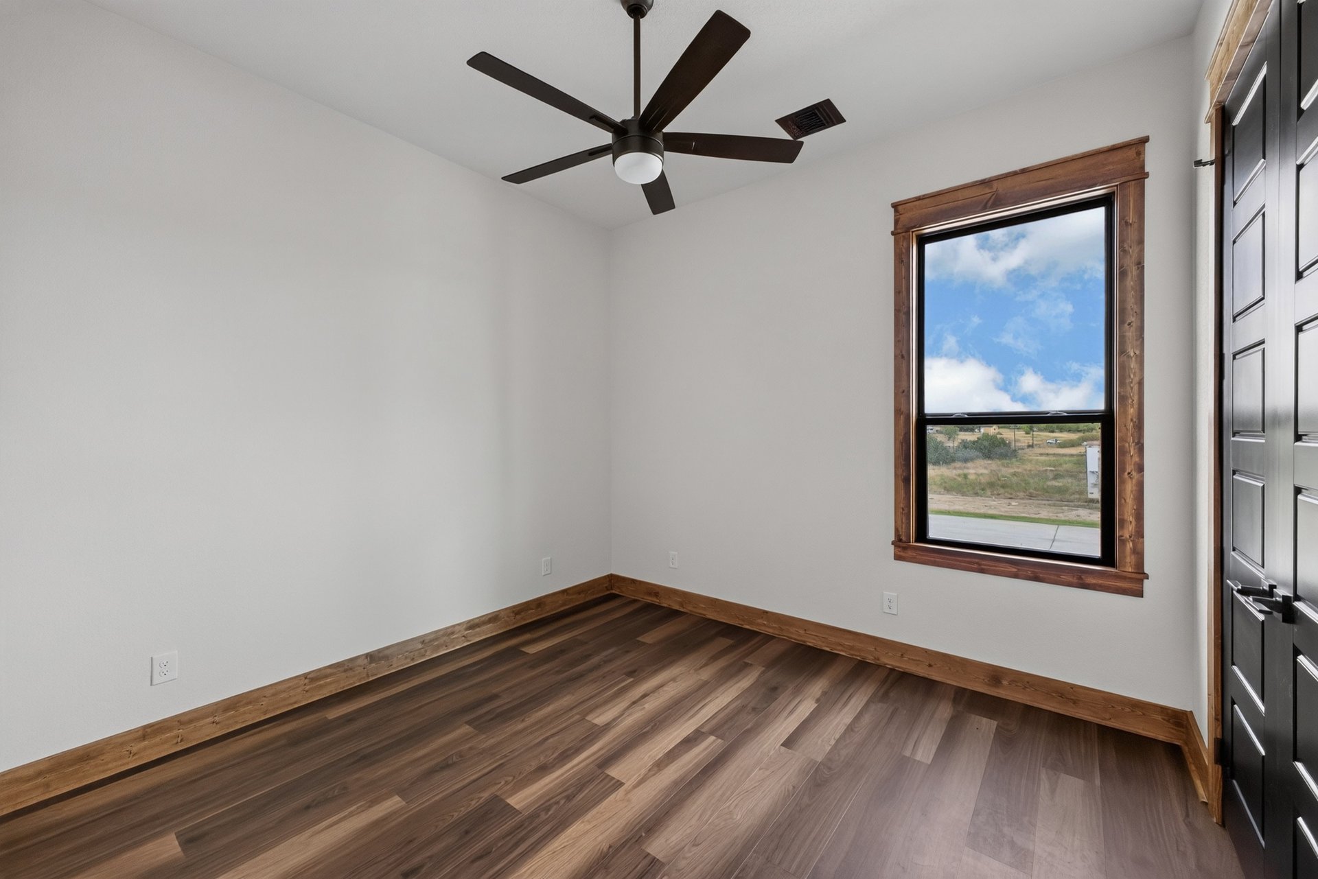 1091 Barton Ranch Road 