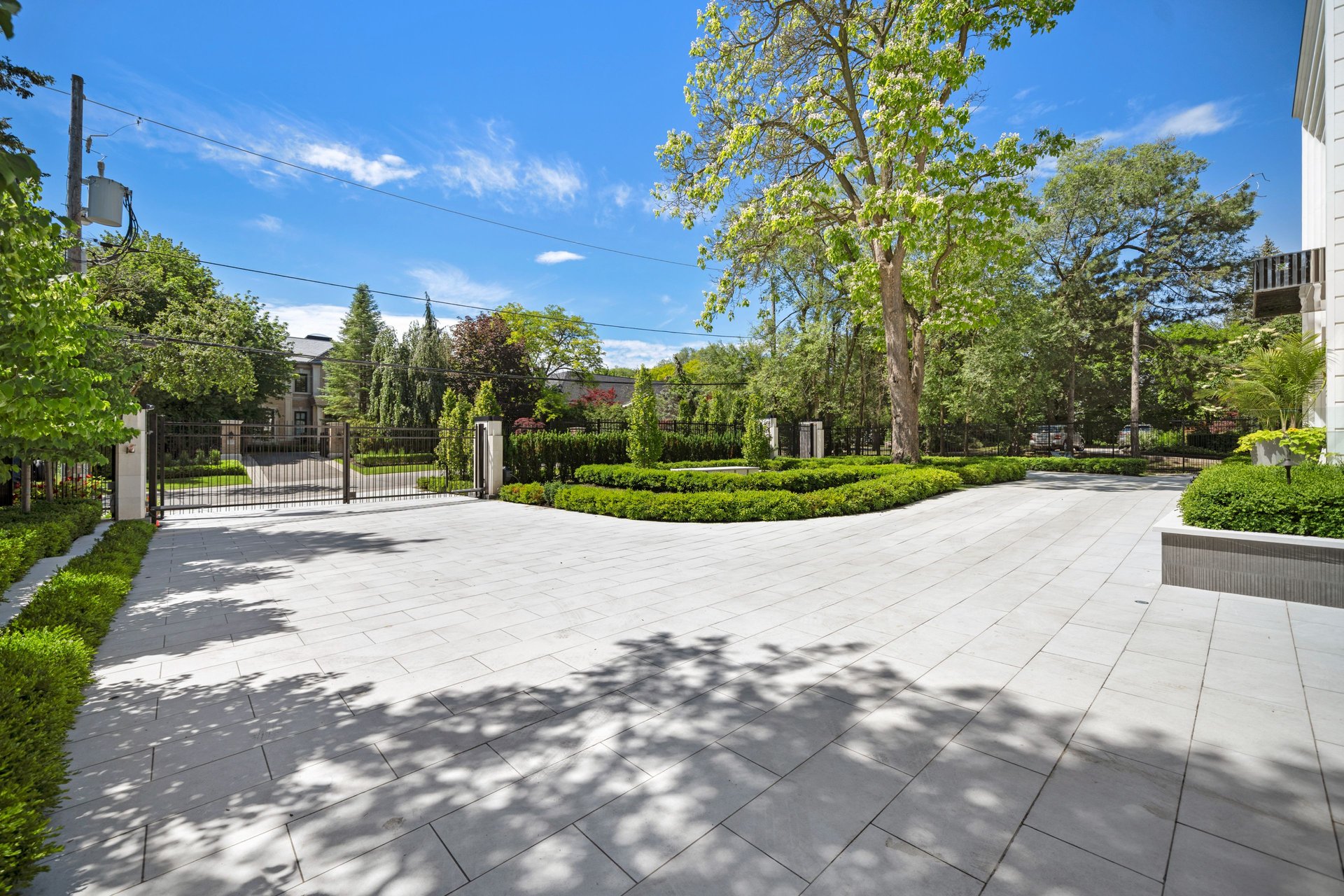 Extraordinary Custom Estate