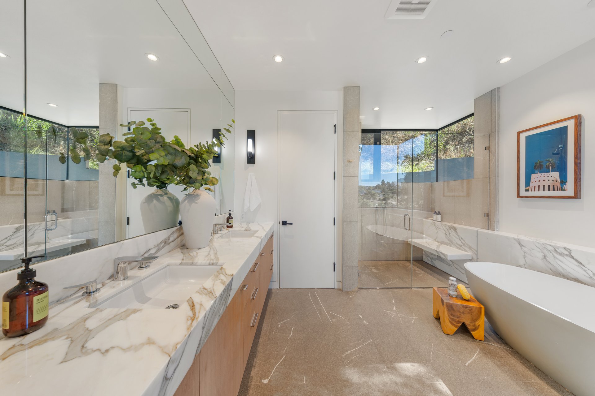 Modern Luxury - Completed in 2019