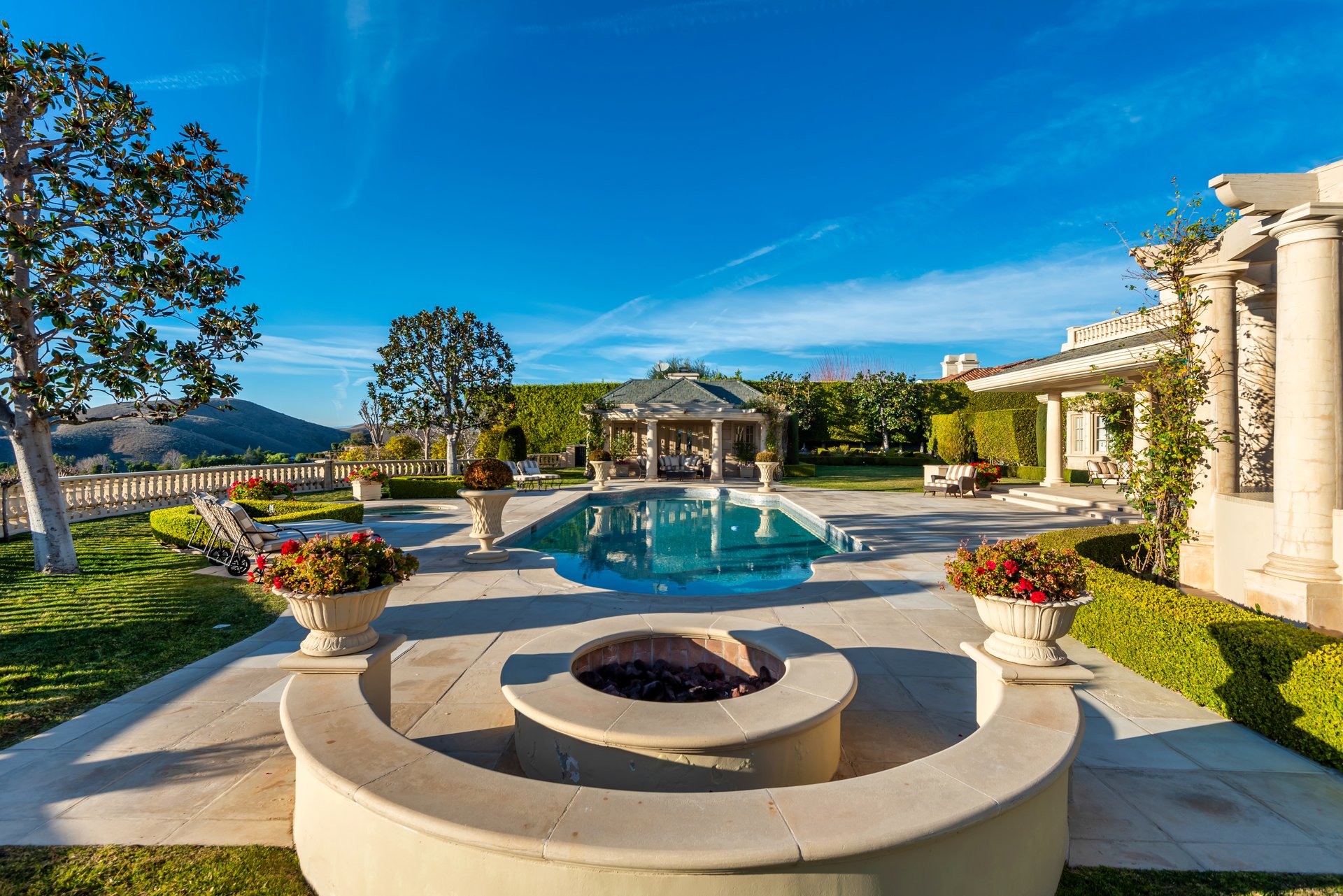 996 Vista Ridge Lane