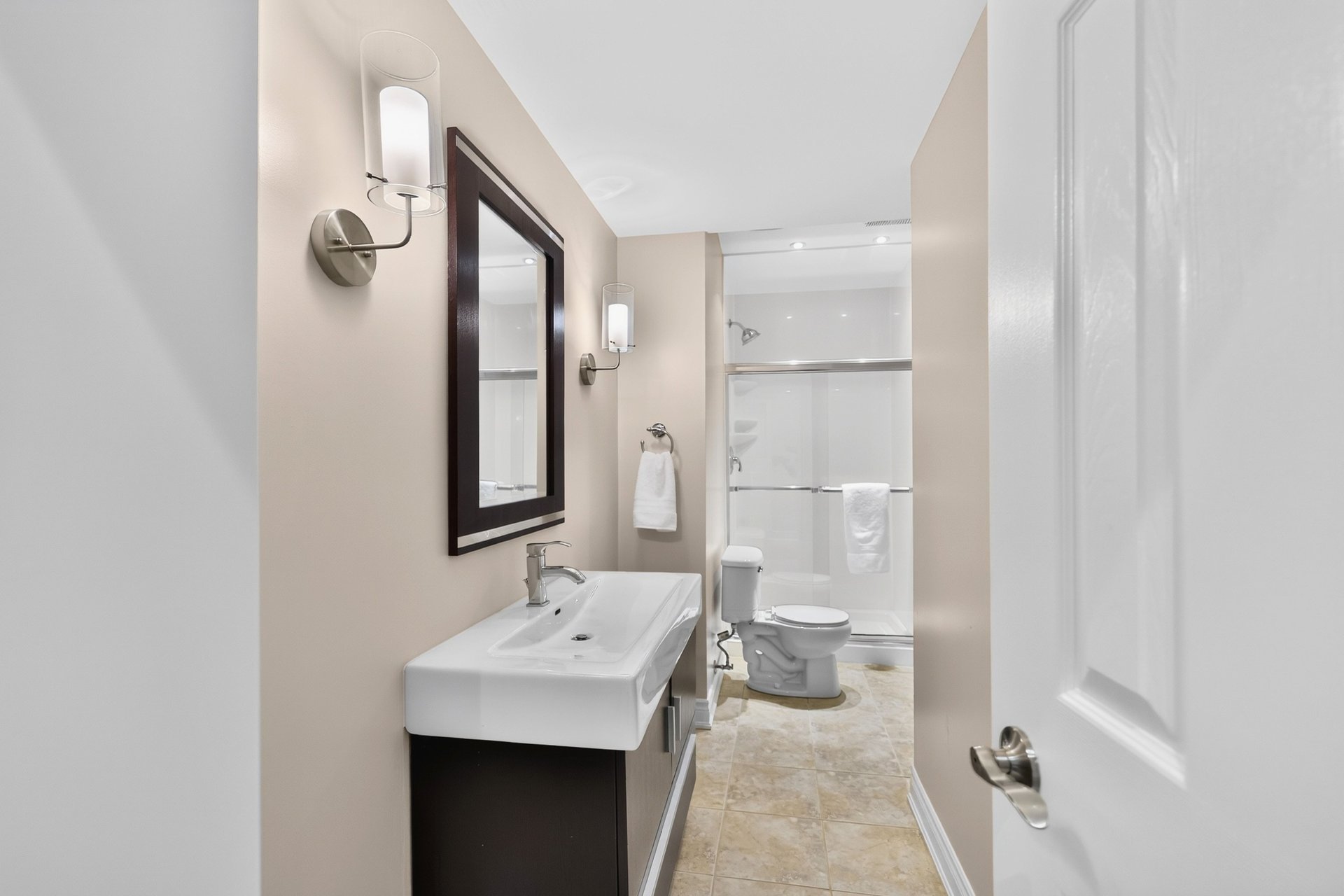2269 Whitworth Drive, Oakville 