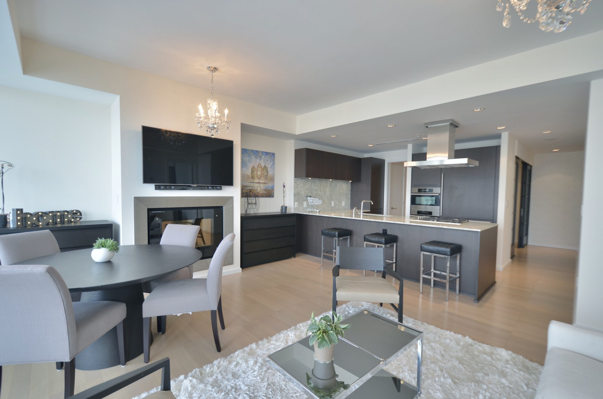 Suite 3003- 180 University Ave