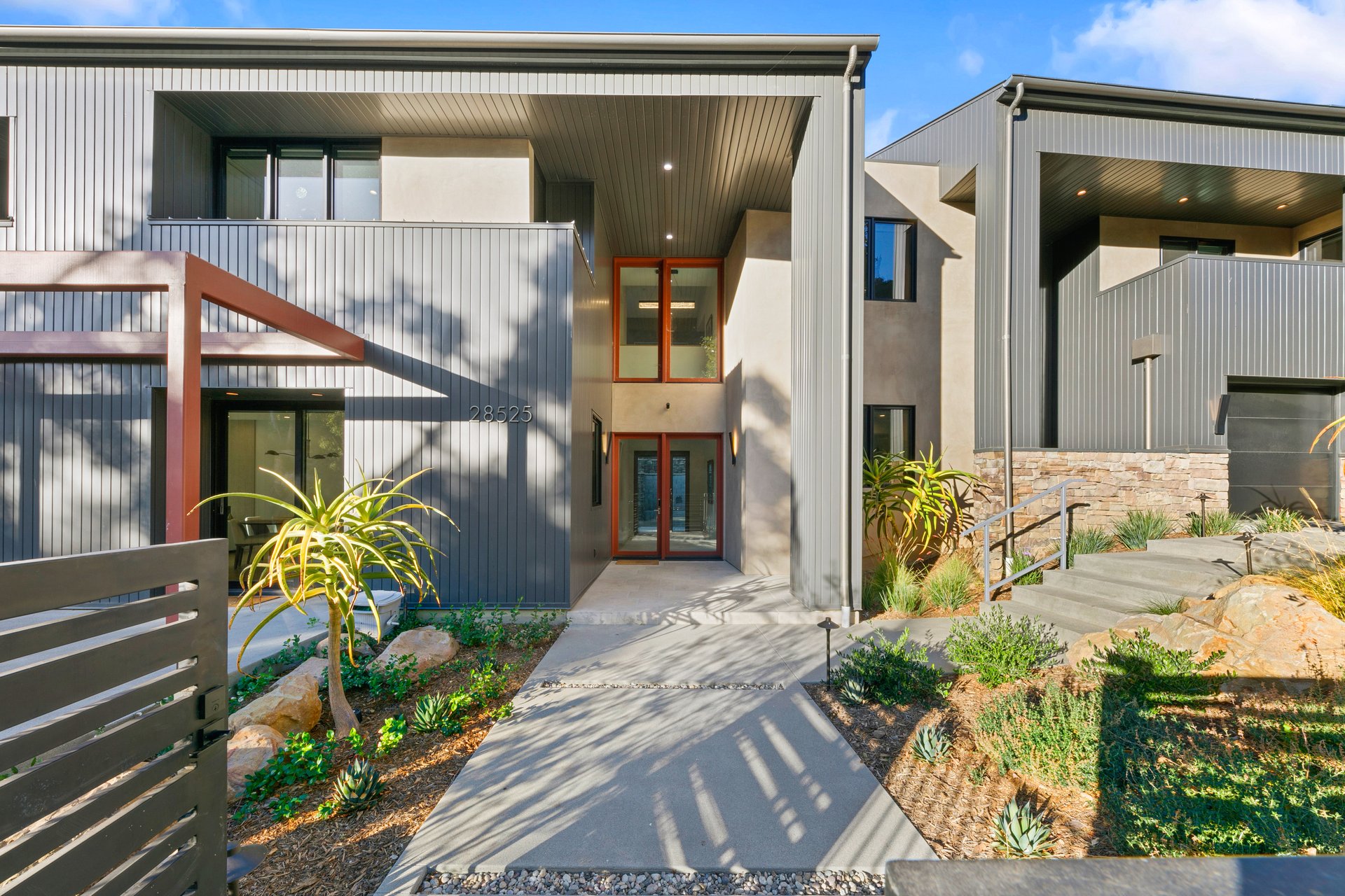 Extraordinary Modern Farmhouse 