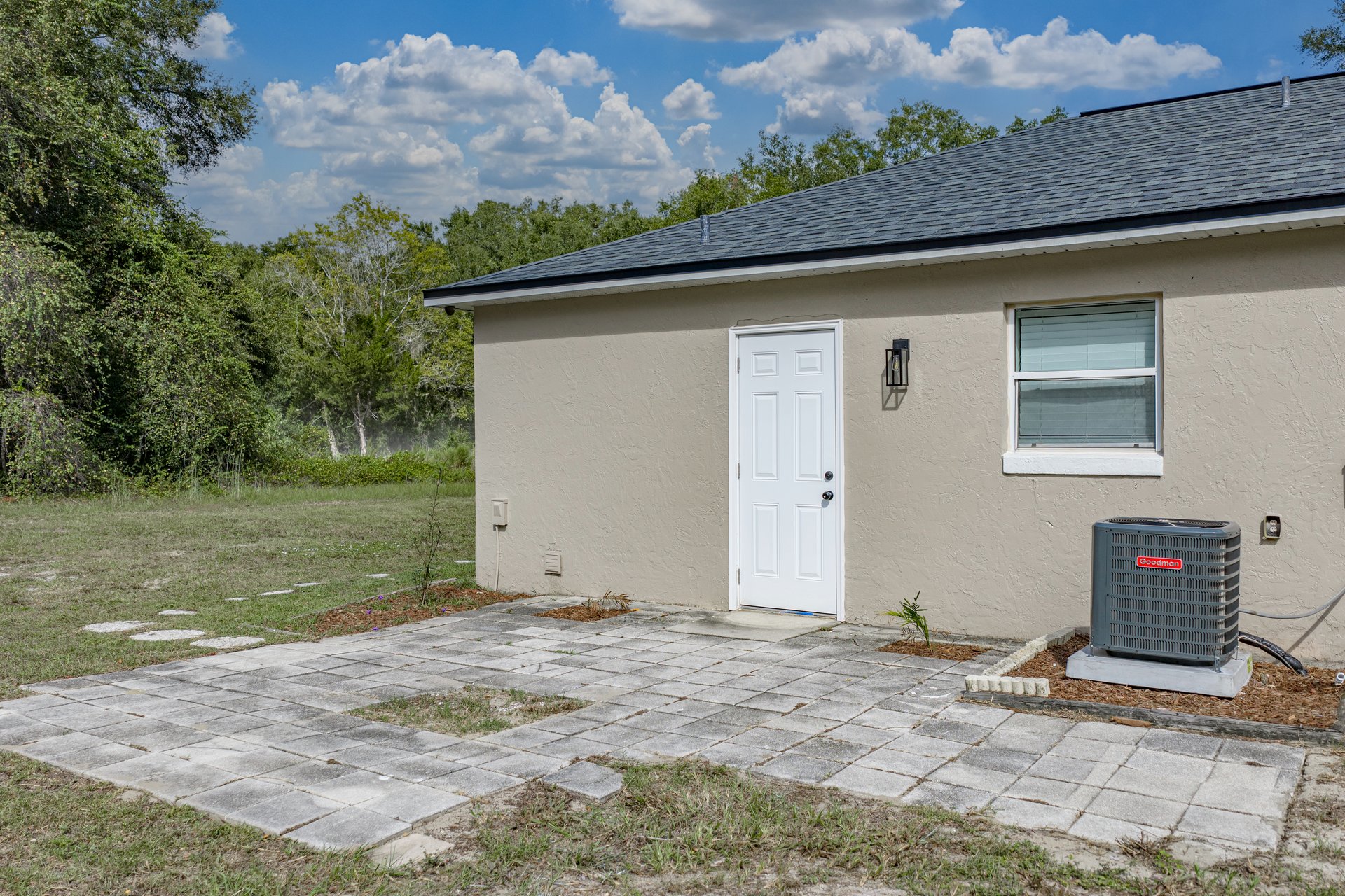 760 NW 52ND AVE