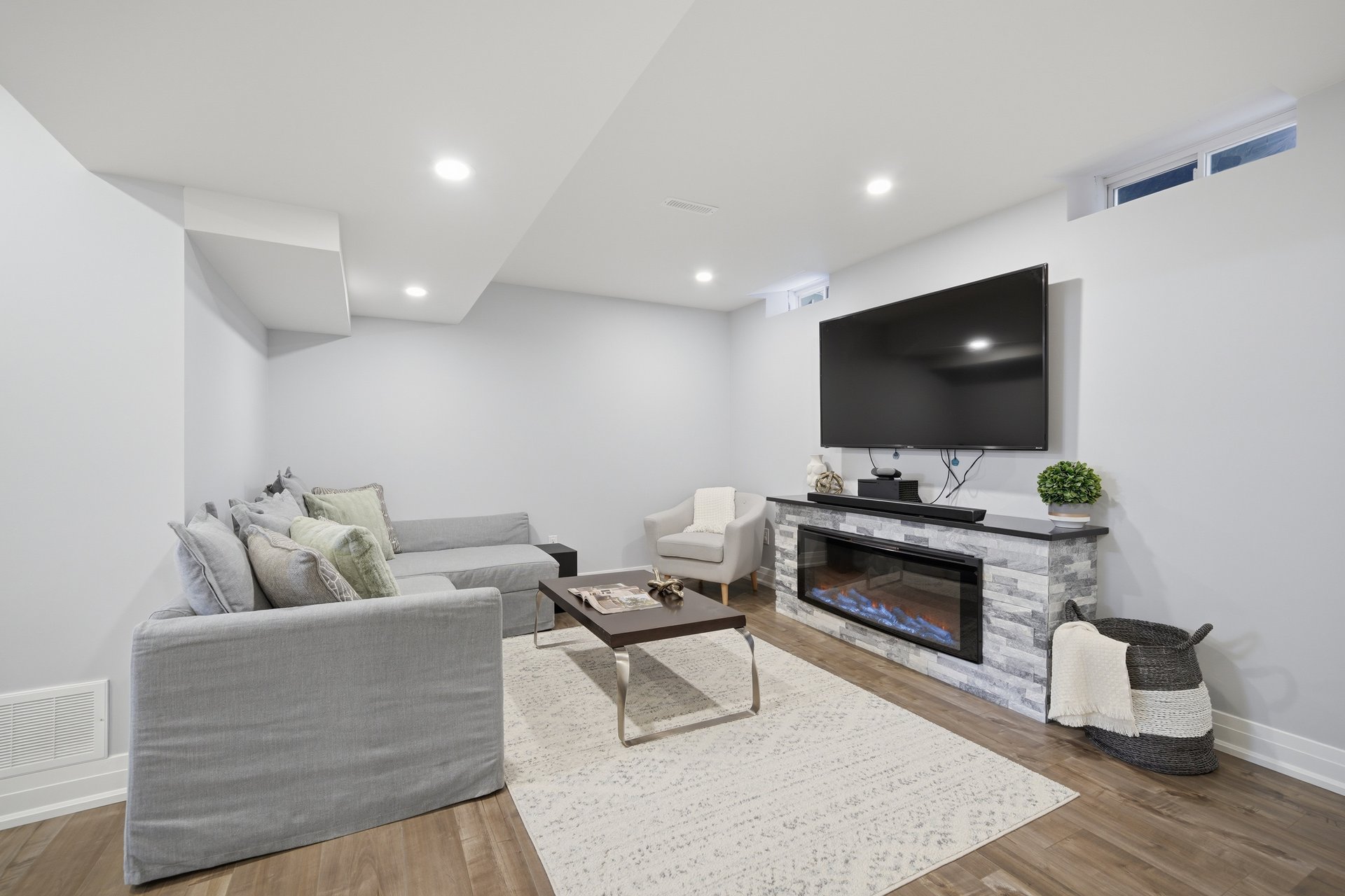 FREEHOLD TOWNHOME
