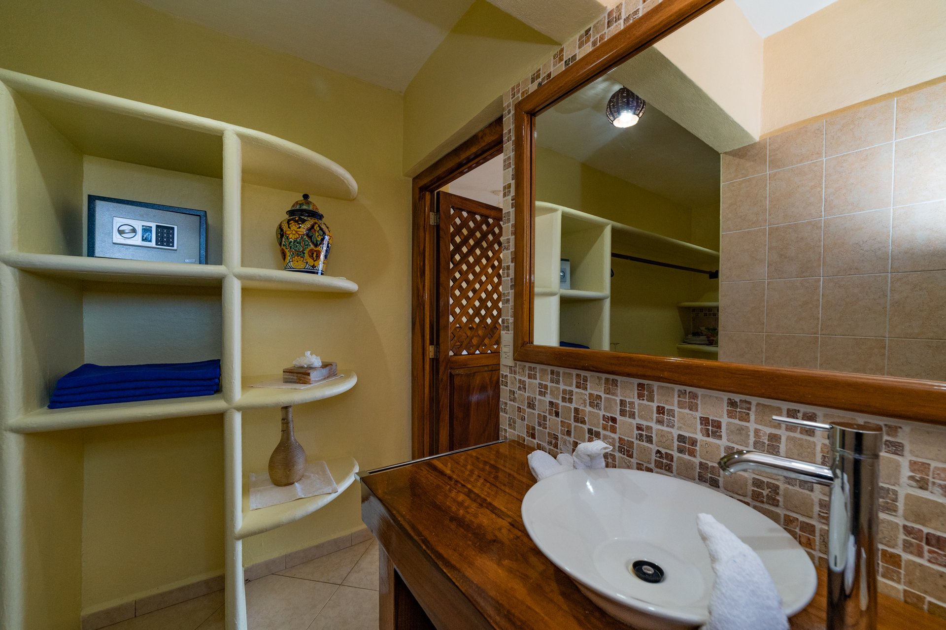 Hotel & Family Compound Mazunte