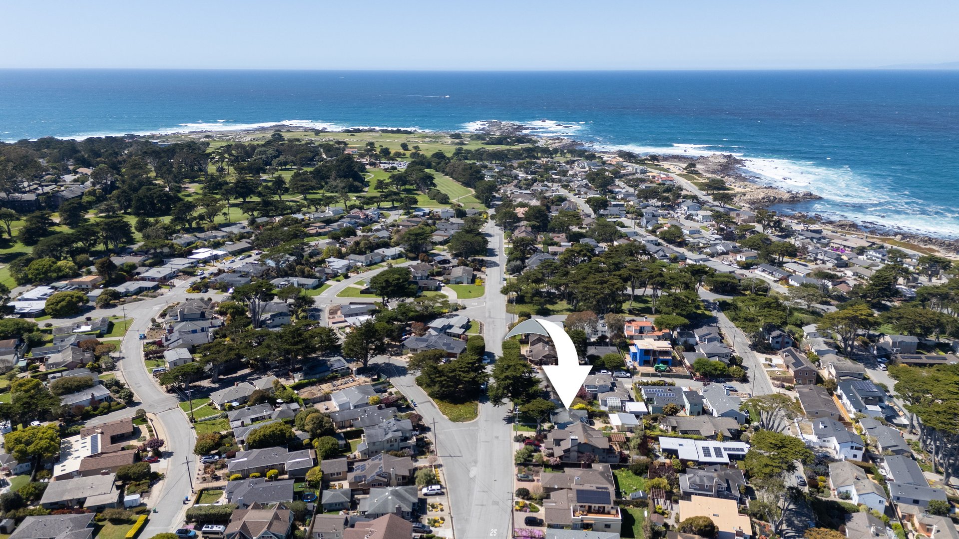 Charming Pacific Grove Cottage