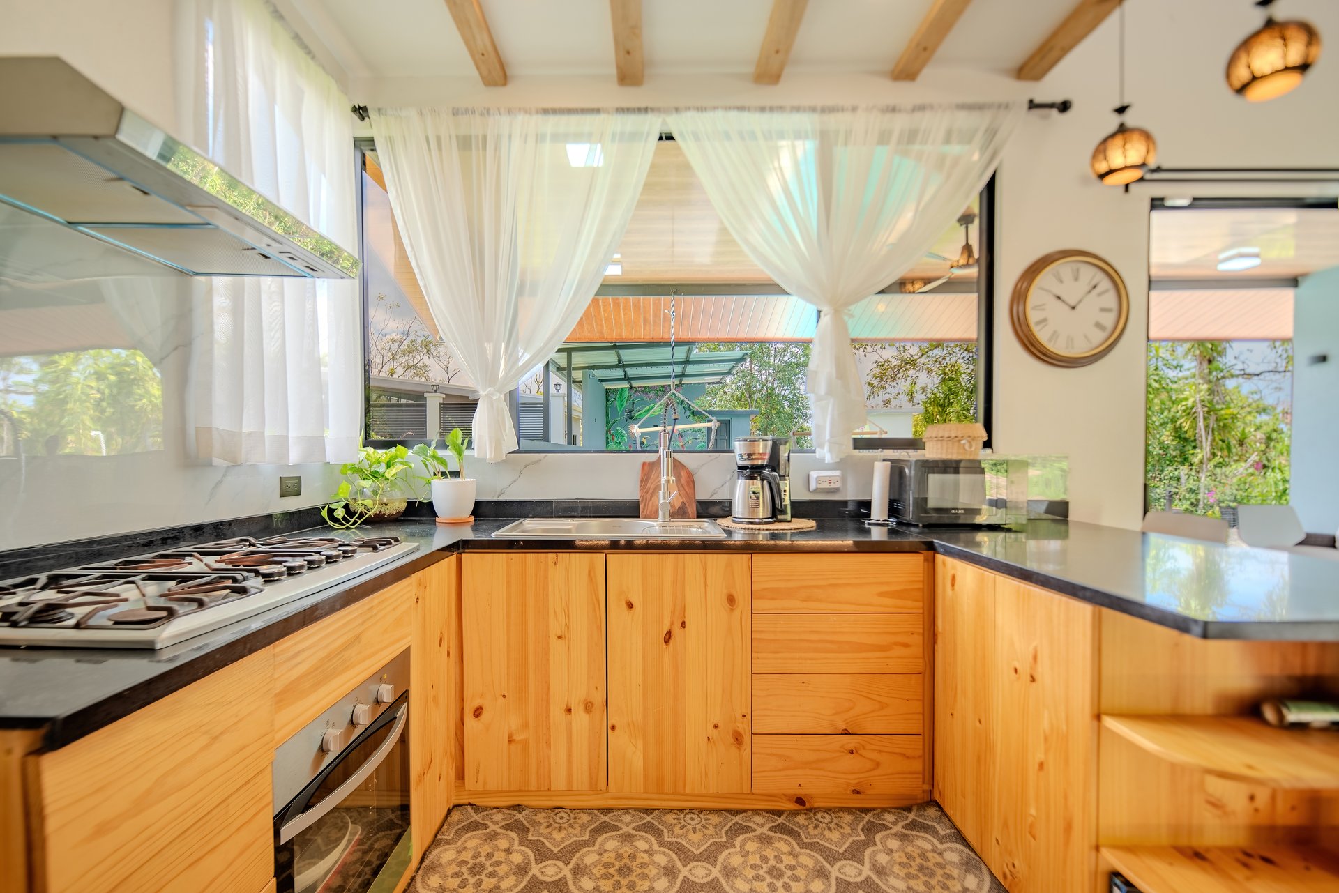 Brand-New Mountain View Home with Pool and Expansion Potential in Villa Nueva, Quepos