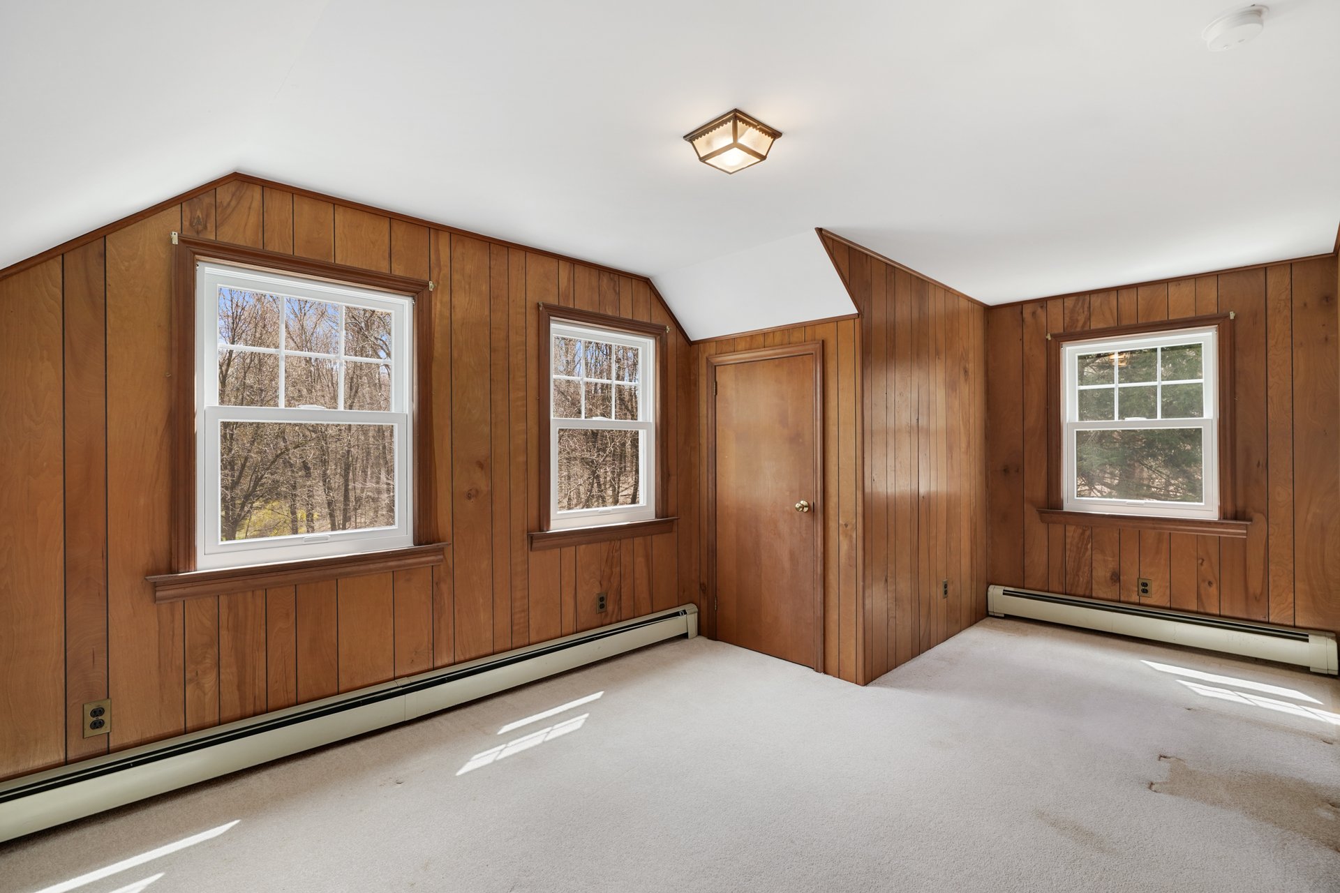 21 Vinton Avenue