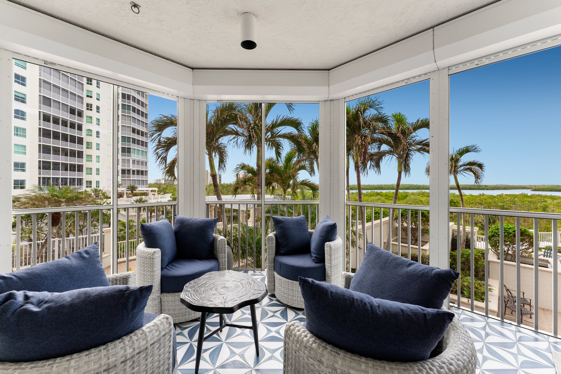 THE DUNES NAPLES
