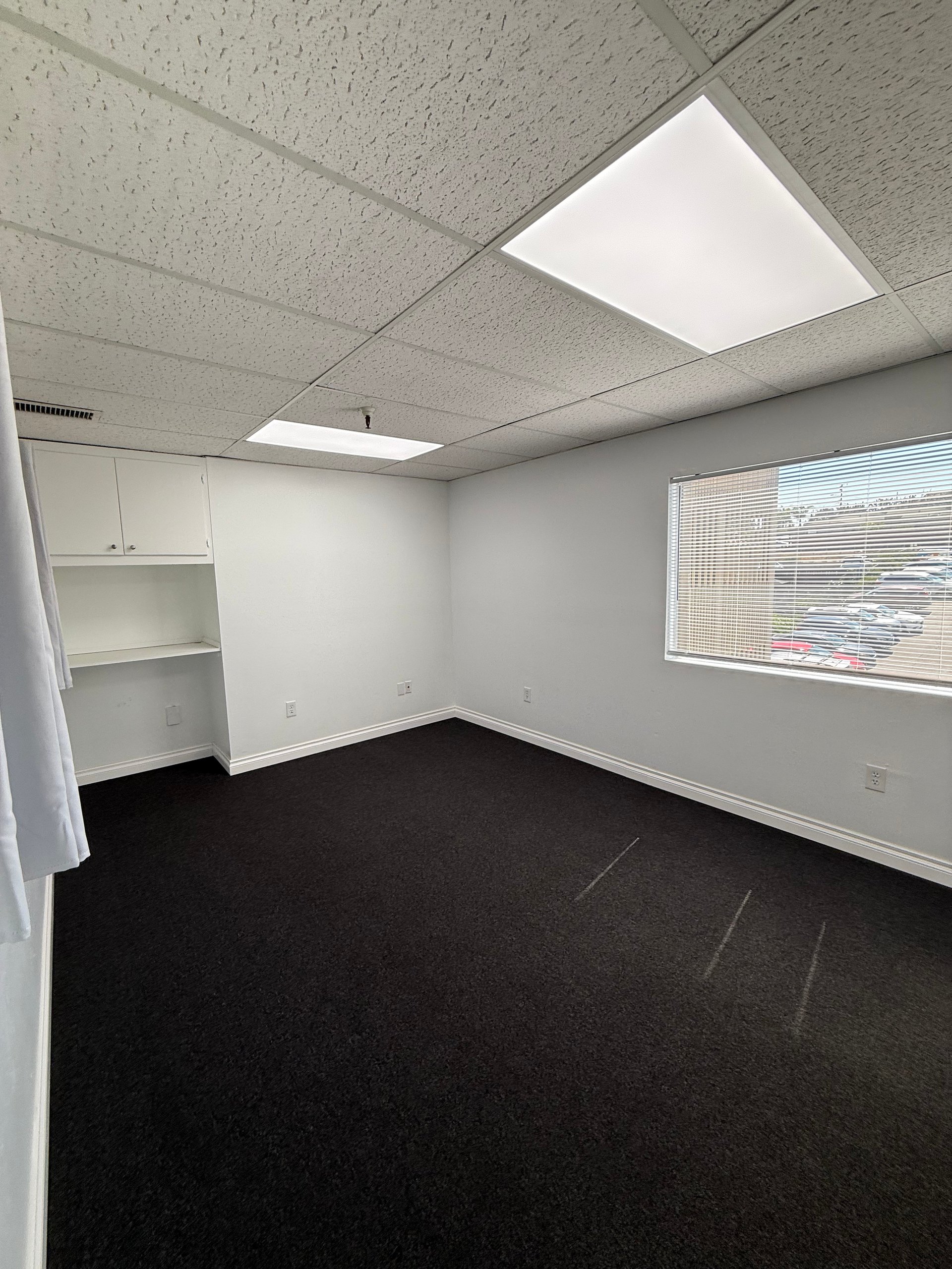 7227 Broadway