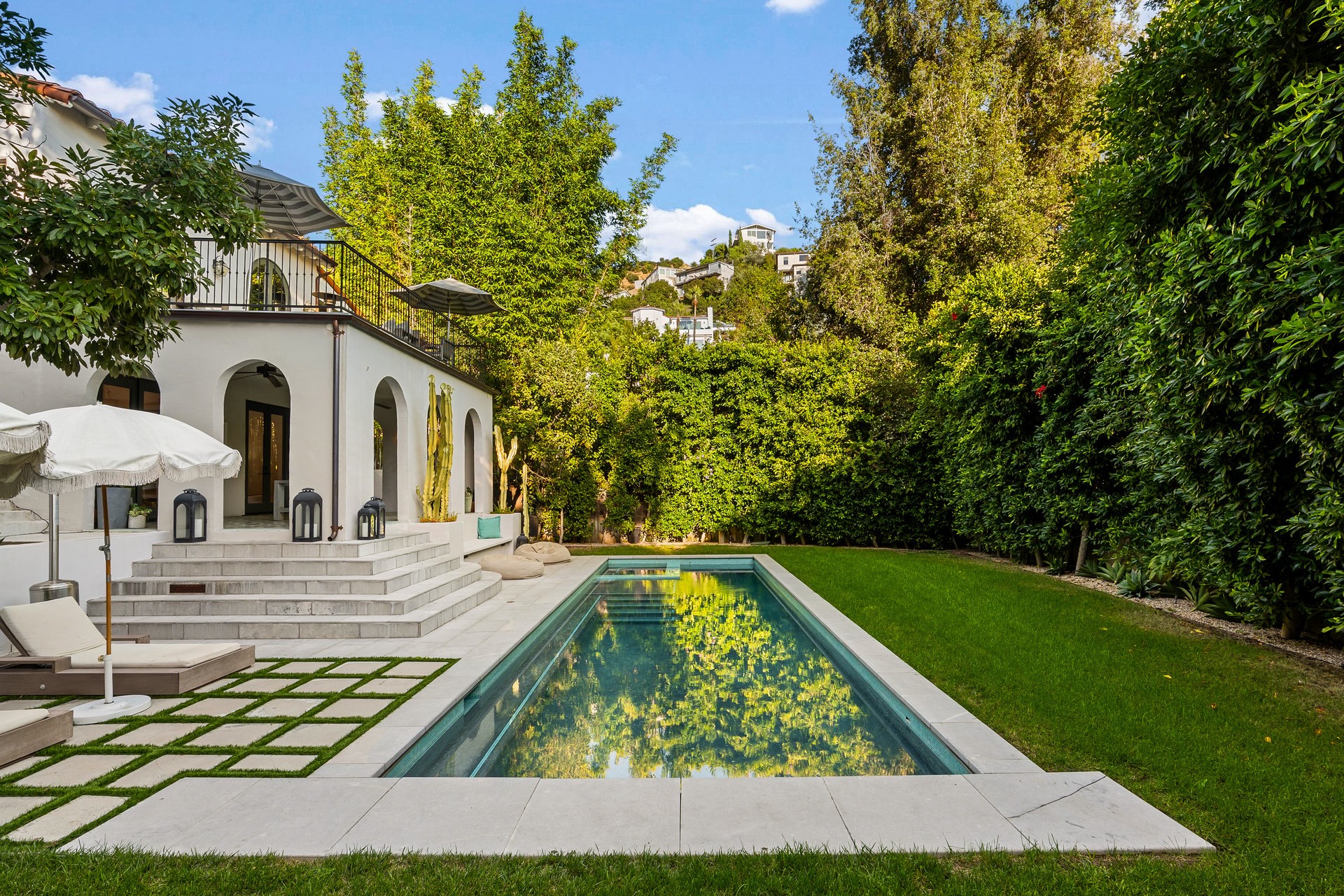 1512 Sunset Plaza Dr, Sunset Strip