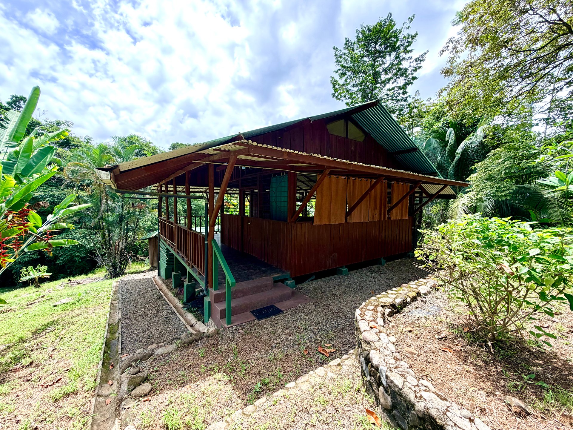 La Unión Road Investment Opportunity - 2.2 Acres with Existing Teak Cabin & River Access 