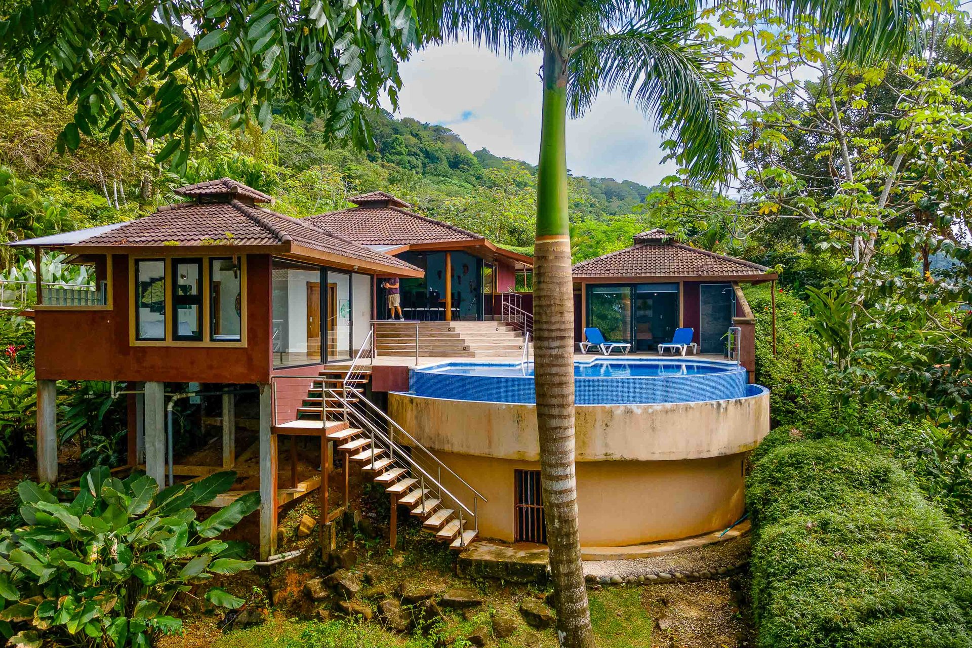 Rental Income Producer Casa Perezoso Lavish Estate With Ocean Views