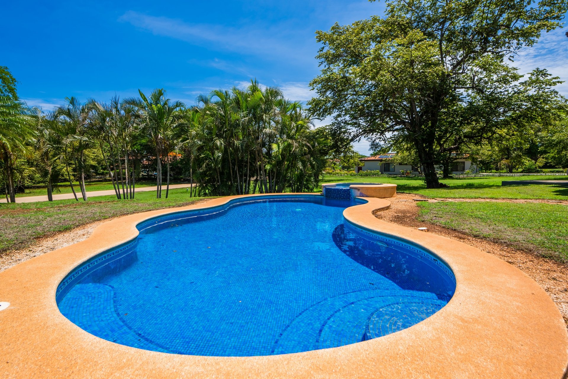 Casa Miraflores, Reserva De Golf #94 | Welcome to Casa Miraflores, an exquisite colonial-style estate home located in Hacienda Pinilla!