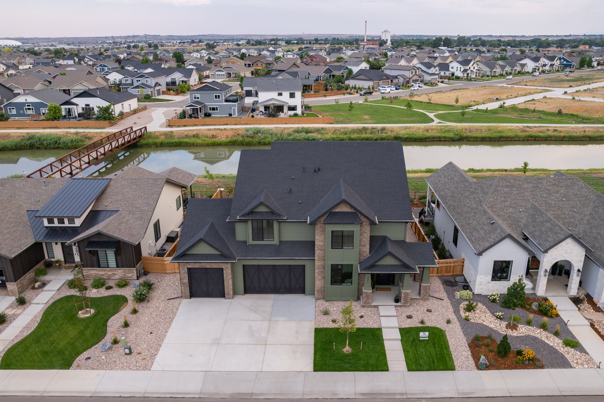 271 Cornelia Dr