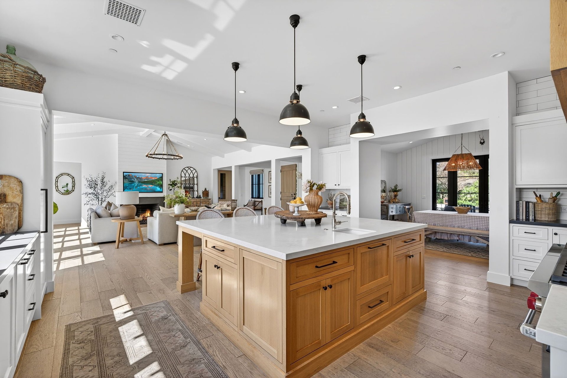 5217 E CALLE REDONDA