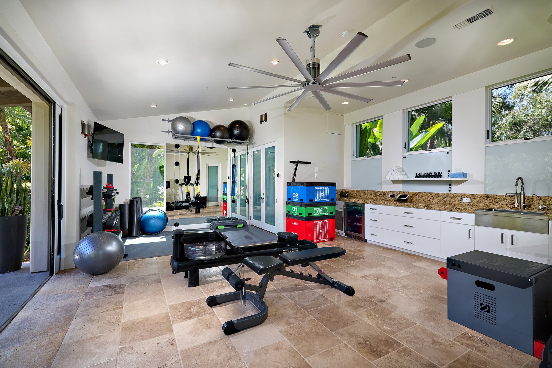  Rancho Santa Fe Living Redefined: Style, Space & Serenity