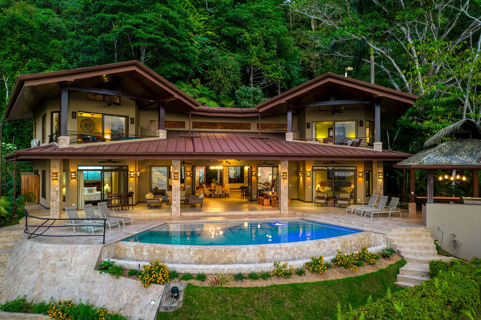 Casa Bambú – LUXURY 5 BEDROOM ESTATE WITH EXCEPTIONAL OCEAN VIEWS