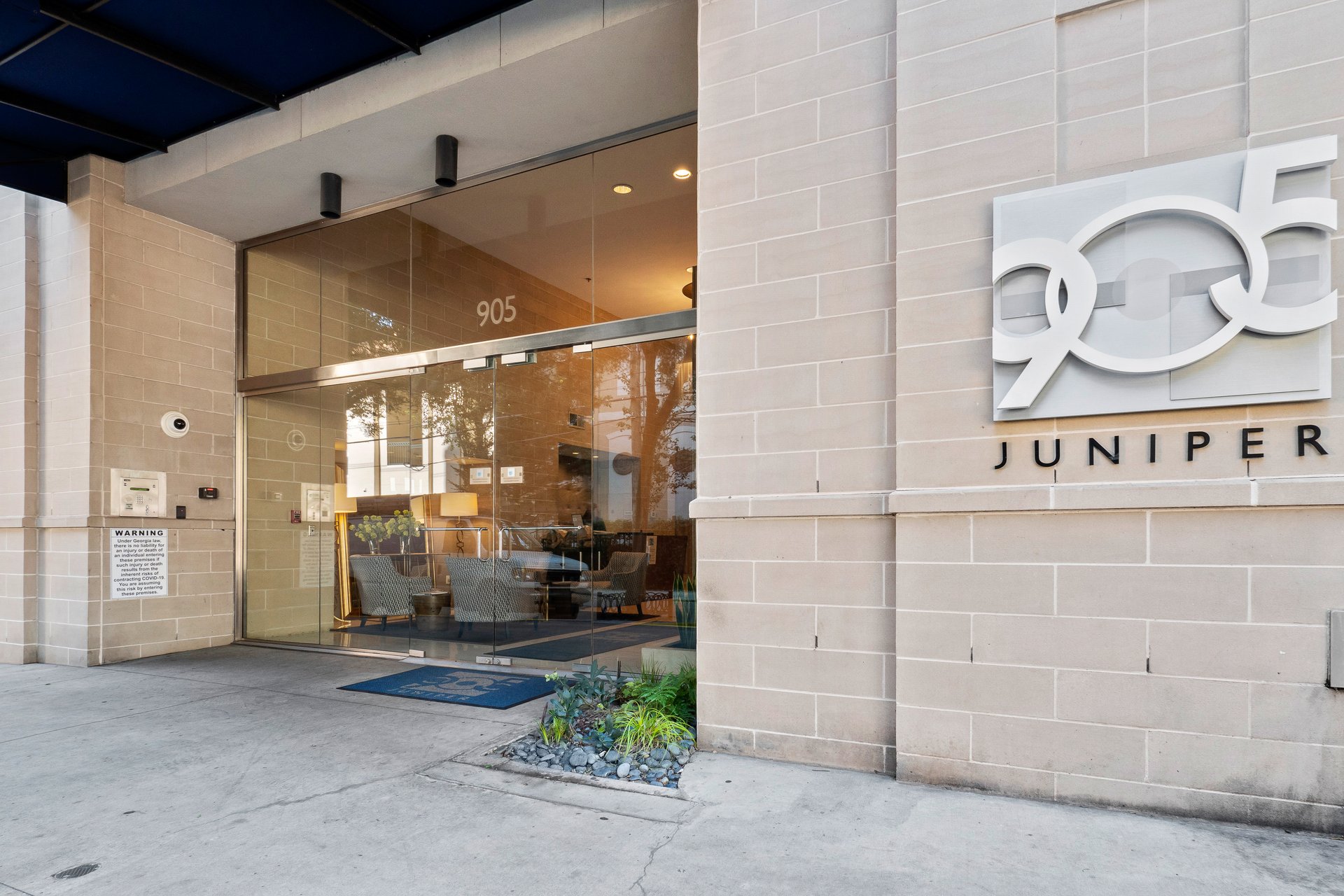 905 Juniper Street NE Unit 704